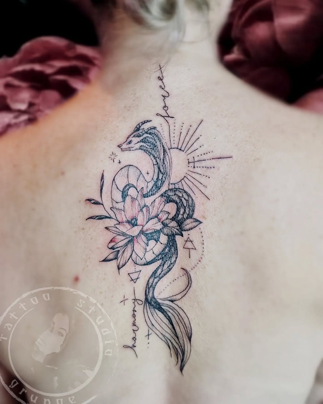 #Tattoo_Studio_Grunge #tattooschmetterling #tattoogesicht #tattoocheyenne #tattoobadmergentheim #tattooschriftzug #tattooideas #tattoo #tattoogesicht #tattooblumen #tattoodrache