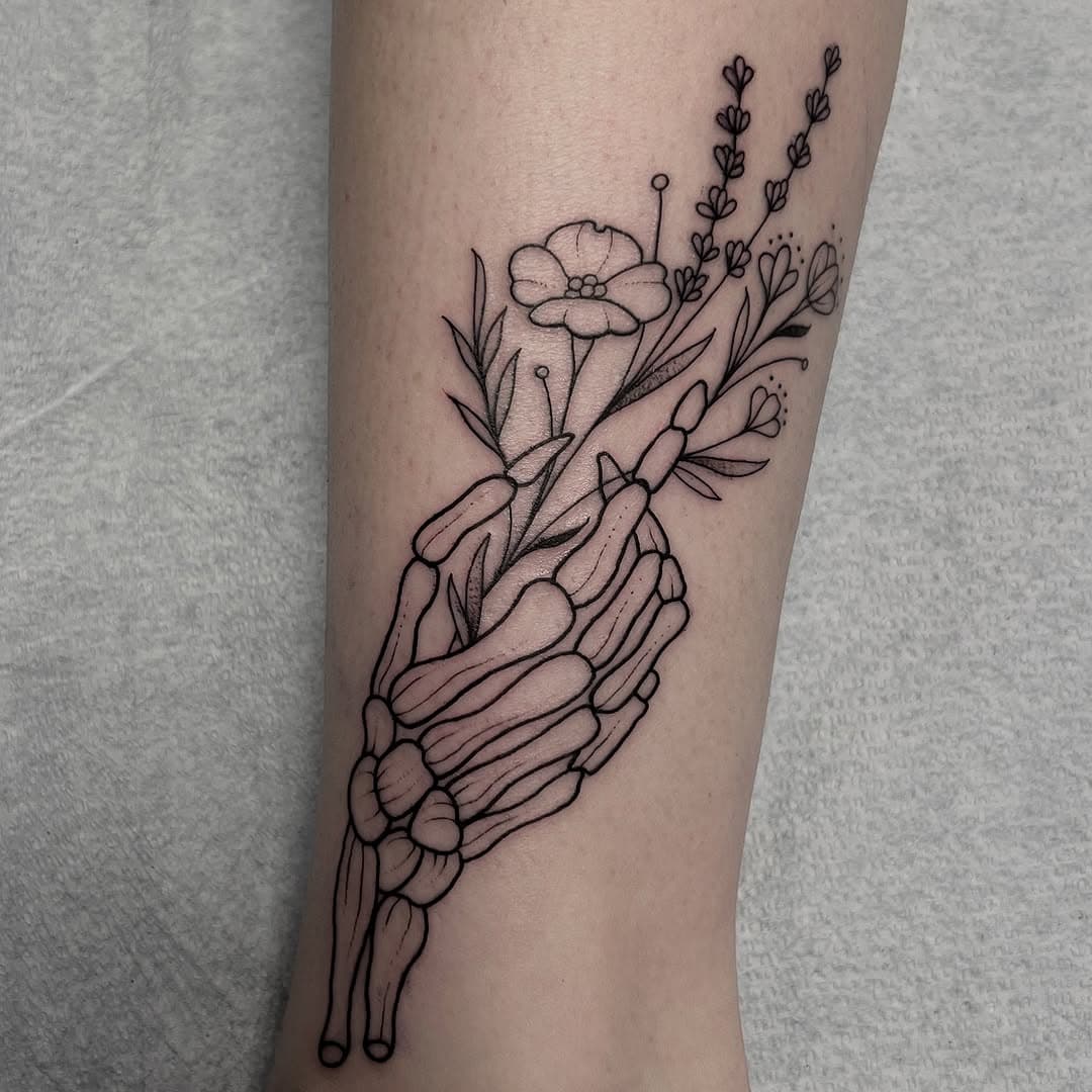 From my body flowers shall grow and I am in them and that is eternity🖤 absolutely adorable smaller piece I got to do for the lovely @amber_youngs thanks for looking everyone.