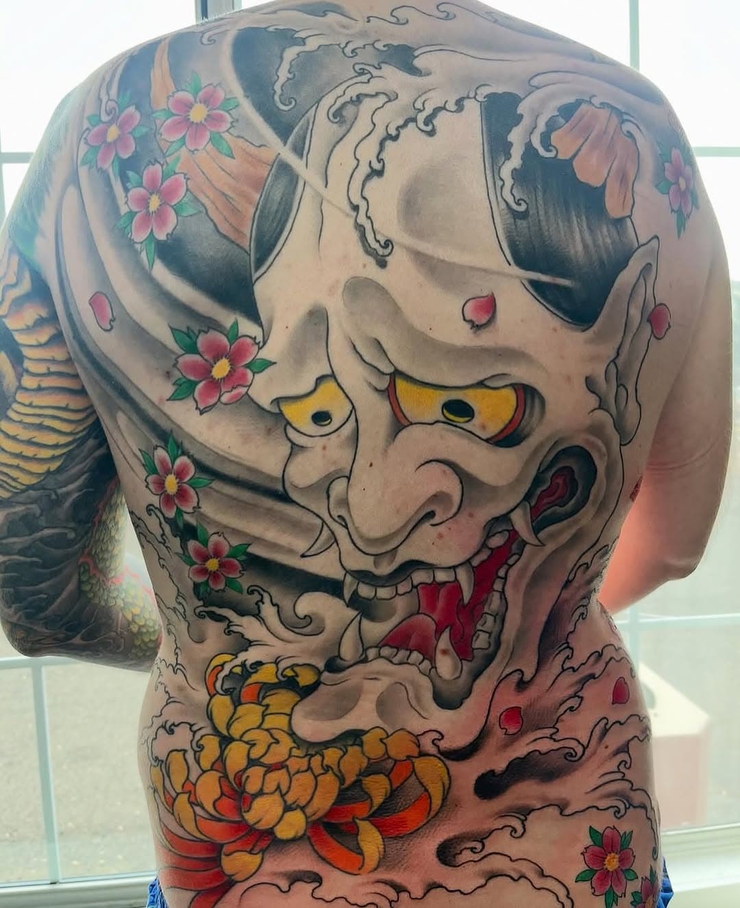 @hammy_tattooer smashing out another amazing full back piece! Your back is your biggest best canvas, get something amazing! Message Fallen Owl to schedule your next tattoo!
-
-
-
#hannyatattoo #hannyamasktattoo #asiantattoo #japanesetattoo #japanesetattoos #backpiece #backtattoo #backpiecetattoo #colortattoo #colortattoos #denver #denvertatooartist #denvertattoo #denvertattoos #denvertattooartist #denvertattooshop #coloradotattooartist #coloradotattooers