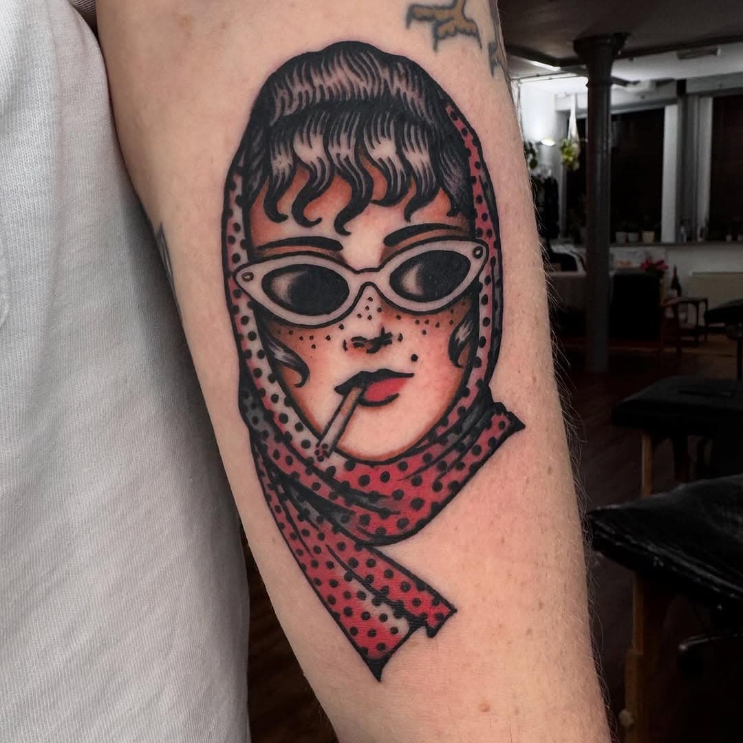 Really fun girl head for @andy_gman thanks so much for coming picking this one up Andy, good to meet you mate. 

Made @saintjudetattoo 

#saintjudetattoo #manchestertattoo #tradtattoo #traditionaltattoo #traditionaltattooink #traditionalartist #tradtatz #tradtattoo #traditionaltattooing #uktattoo #tradtattoos #tradtattoos_rtw #traditionaltattooing #traditionaltattoos