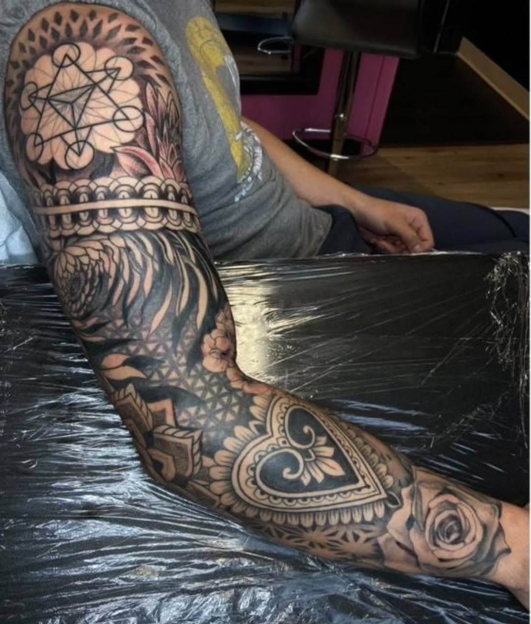 Awesome sleeve work done by @dandunks_tattoo