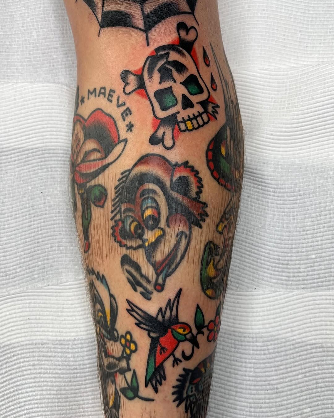 Fresh and healed work on a leg in progress. Thanks Marcus! @alfredstreettattoo Dm to book in 🌴📕