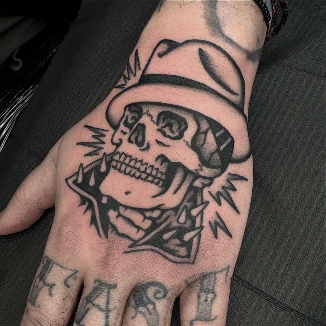 Thanks so much @kaboooombombshell for the trust and for asking me to do this @timtimebomb inspired hand tattoo for you. Love Rancid and Transplants since I was a little year 9 high school wanna be punk so was an honour to do this one.

Made @saintjudetattoo 

#saintjudetattoo #manchestertattoo #blackwork #blackworkers #blacktattoo #handtattoo #rancidtattoo #tattoopunks @tattoopunks #uktattoo #blacktraditionals #blacktraditioanlink #blacktraditionaltattoo #blacktraditionaltattoos #blacktraditional #blackworktattooing #oldlines #oldworkers #totaltattoo