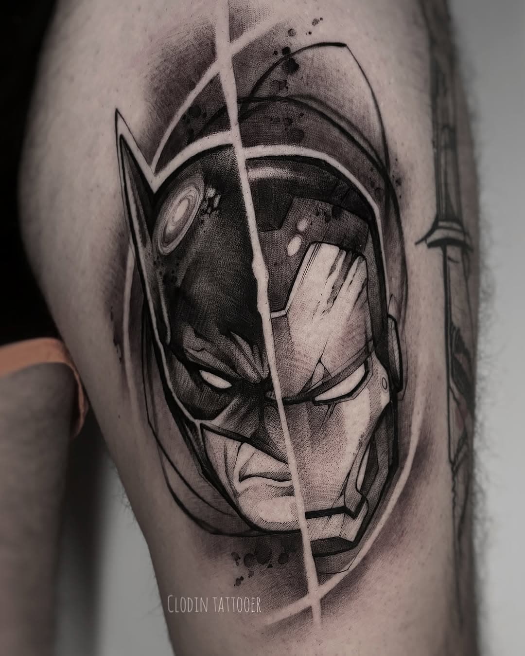 BATMAN O IRONMAN?? 🦇 🤖 
Due eroi senza superpoteri. Ma con tanti soldi 💰
Chi dei due preferite??
.
Si, eseguo anche tatuaggi in bianco e nero 👊🏻
.
Grazie Alessandro!
.
Eseguito a Legnano al @droptattooepiercing 
.
Using @fluidtattoomachine @probodysupply @biotat_ 
.
.
.
#marveltattoo #dccomics #dccomicstattoo #marvel #ironman #batman #batmantattoo #ironmantattoo #tattooitalia #tatuatoriitaliani #tattoosketchstyle #sketchstyle #sketchstyletattoo #clodintattoo #disneytattoo