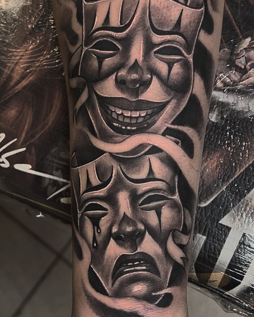 Dont cry ,  smile 
 #freelive #tattoostyle #tattoos #tattoodeutschland #ink #tattooink #love #lovework #tattoowork #loveink #art #tattooart #inwork #artist #kunst #happyday #worked#farbe #pasion #black #colorstattoos #ready #fantastic #inwork 
#smile #cry