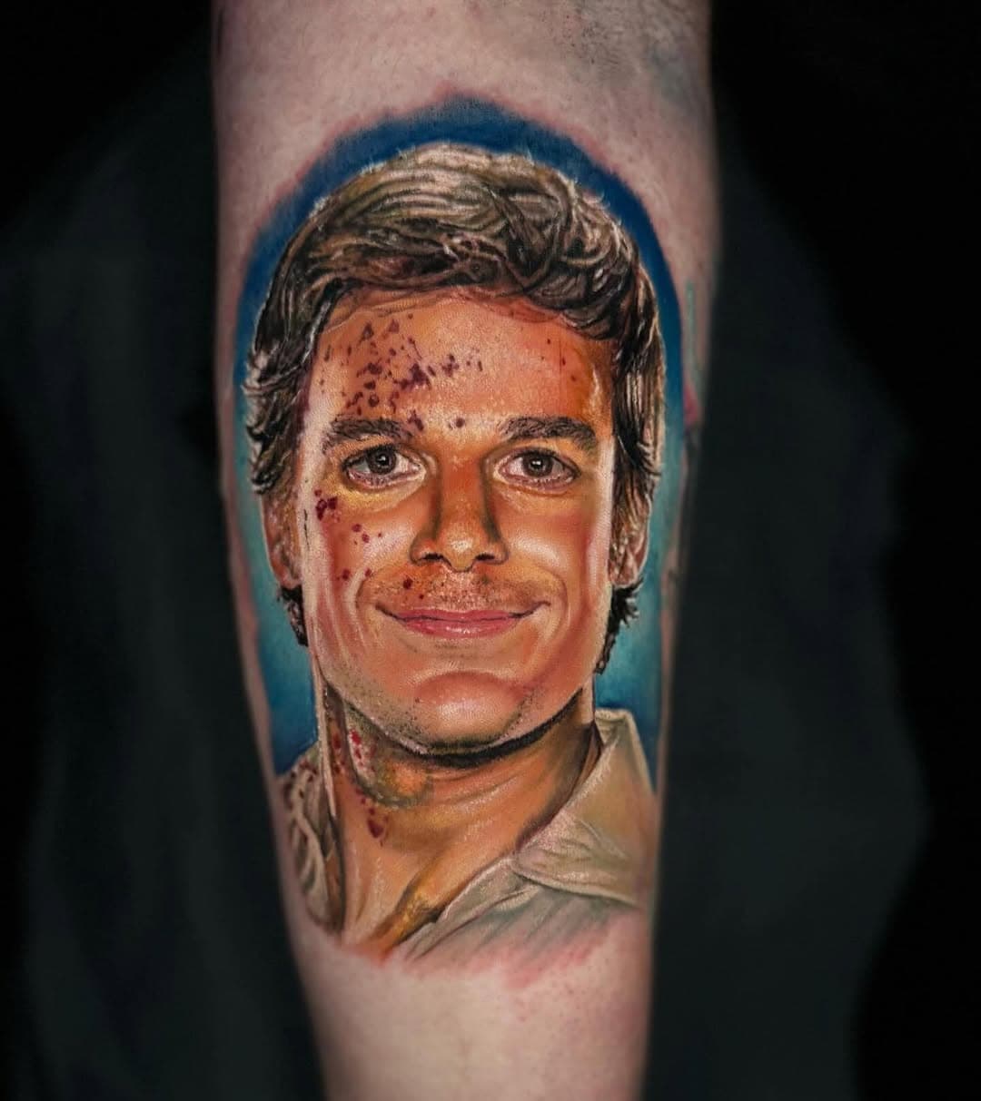 Enjoyed this DEXTER PIECE 

@inkmapstattooapp @yayofamilia 
@barber_dts pro teams 

Sponsored by @tatsoul @criticaltattoosupply @eternalink  @jetblacksupply 

Member of the @inkfusionempire 

Using @dipcaps

#dexter #dextermorgan #michaelchall #mile #showtime #debramorgan #dogsofinstagram #jennifercarpenter #tvseries #cartoonnetwork #dexterseries #dextertvshow #dexternewblood #angelbatista #love #dog #dexteredit #serialkiller #dexteredits #dexterslaboratory #miami #davidzayas #puppy #canada #fenkell #darkpassenger #jefferson #joyrd #dex #desmondharrington