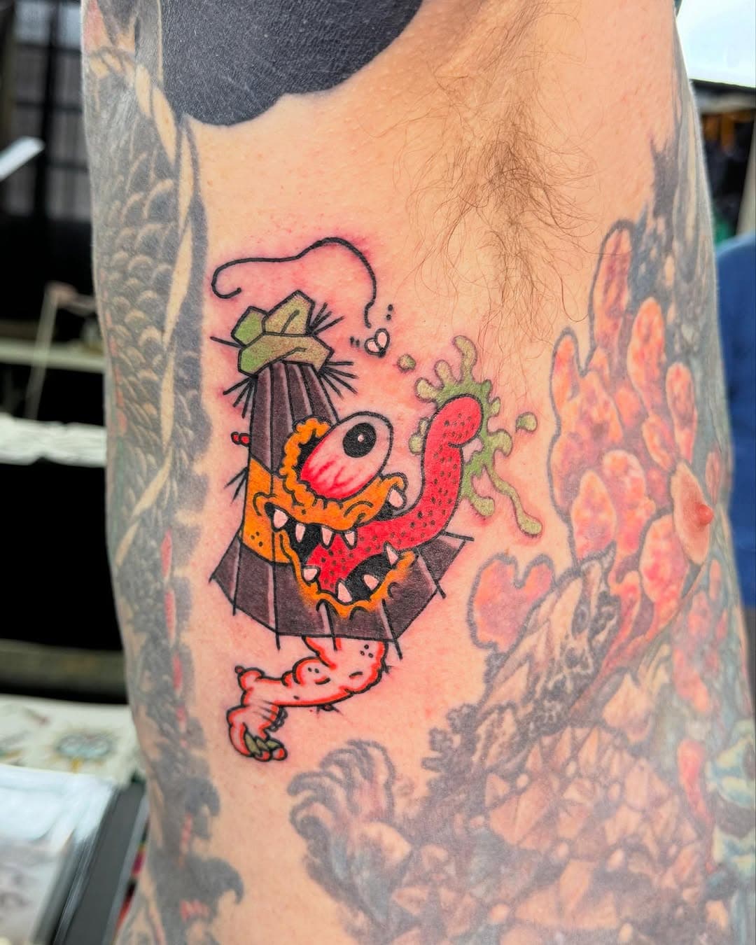 Had such a great time at @cigarcitytattoofest Huge thanks to @atomic_tattoos for hosting the show. So many old friends and new ones too. After 30+ years I am still in awe that this is the life I have been blessed with. And the biggest thanks and praises to @jteisenberg and @amijames1 for making me do this show. Love the life you are given. Too many people to tag in this, so I’ll just say thanks yall. 
Anyway, here are three tattoos I was honored to do.