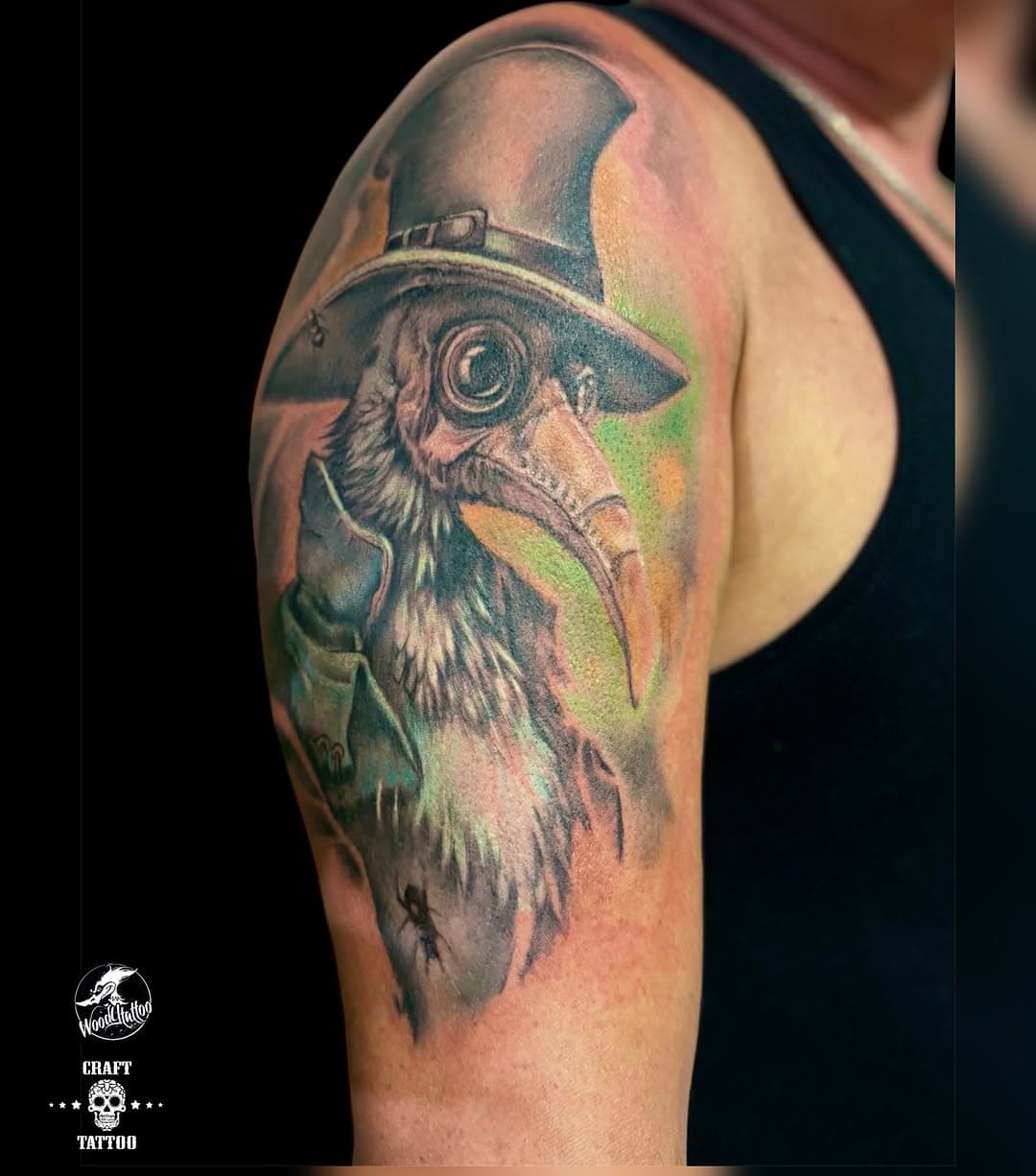 Plague Doctor mask by @woody_art.tat 
Zapraszamy do zapisów 

#tattoo #tattoos #tattooartist #colortattoo #plaguedoctor #tattoopoland #tatuaższczecin