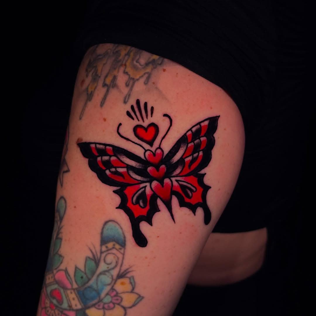 Vday flash made a couple weeks back for @lex__oxo 🦋❤️🦋 thanks for getting a cool one!
Made at @electricstreettattoo ⚡️🇺🇸⚡️