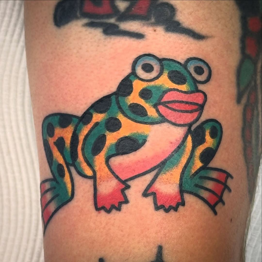 Frog from my flash done @tattoorosies using @roseneedlesbyjustat by @justatsupplies