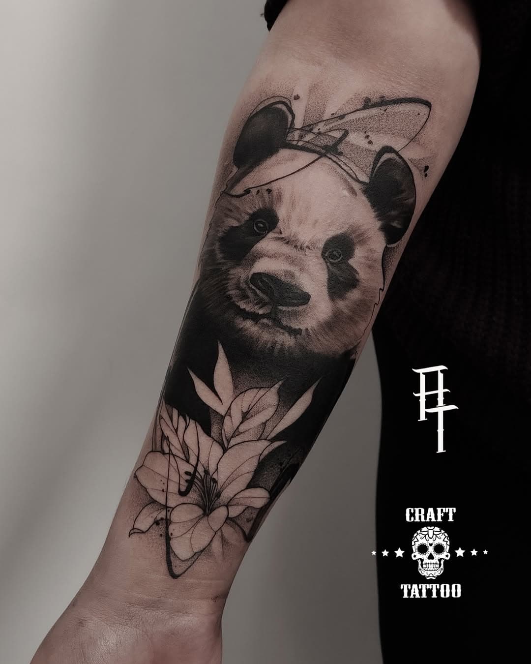 Kolejny cudny zwierzak w wyk. @olatattooart 🐼

Zapraszamy do zapisów
Wolne terminy jeszcze w lutym i marcu 

#pandatattoo #animaltattoo #sketchtattoo #szczecin #szczecintattoo #szczecinskietatuaze #dotwork