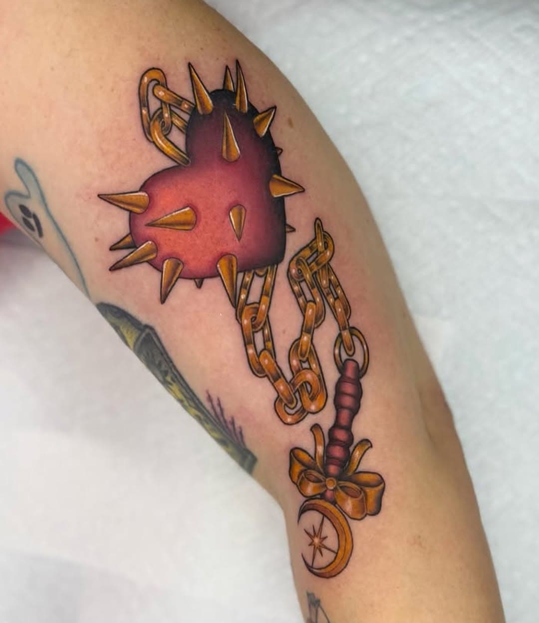 Par/By Jasmine @jasminecrossi #imagotattoo #neotraditional #neotraditionaltattoo #montrealtattooartist #montrealtattooshops