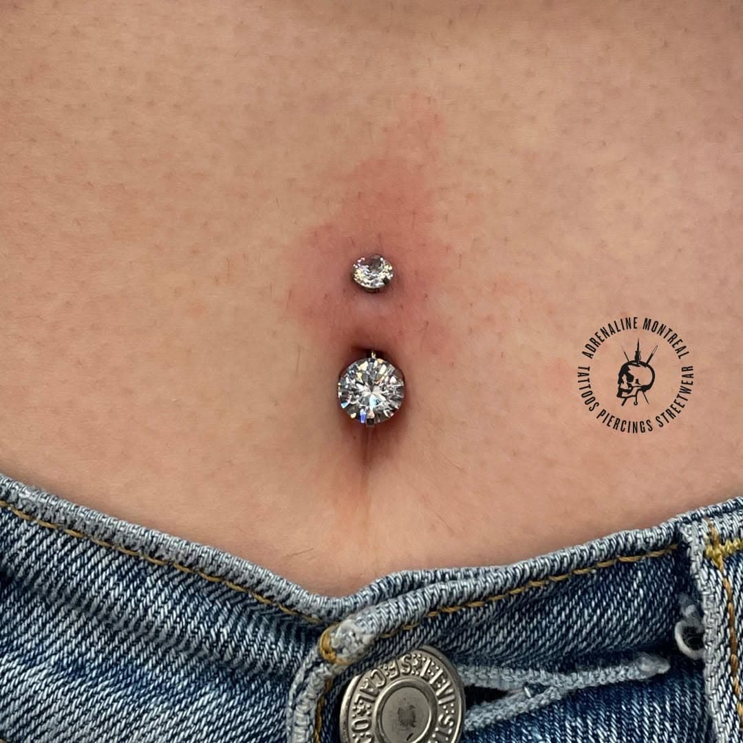 Navel piercing done by @stabber_sniper 

#navel #piercing #belly #bellypiercing #bellybuttonpiercing #needle #needlepiercing #safepiercing #gems #bling #jewelry #adrenaline #adrenalinemontreal #adrenalinepiercing #514 #mtl #montreal