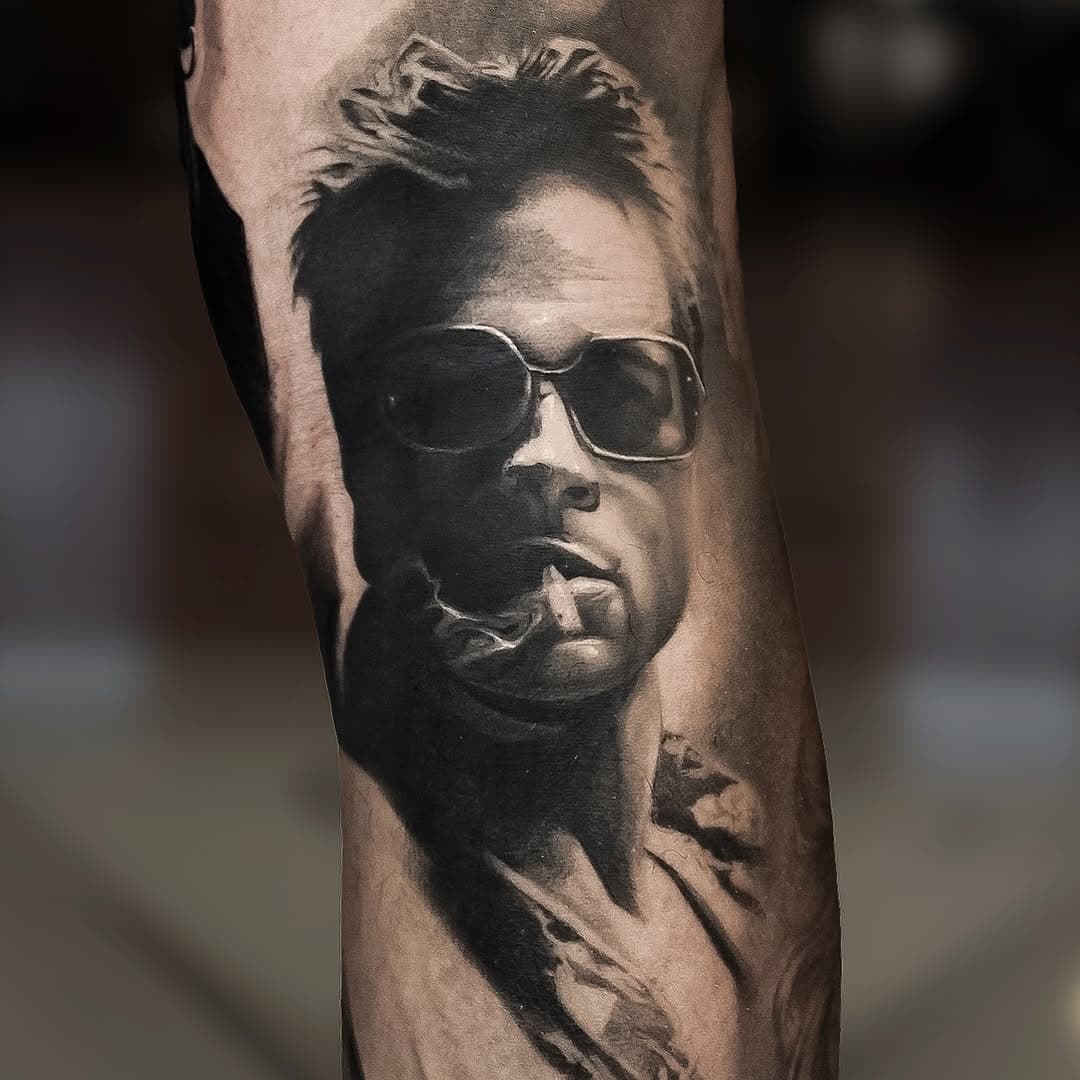 Heal shot of Tyler Durden 🧼