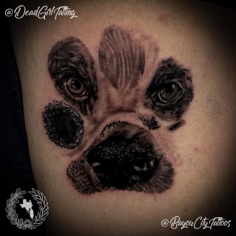 A beautiful memorial for a sweet pup named Camo done by resident artist Anahi 🐾  Give her a follow @deadgirltatting & use the link to book her for your new tattoo. 

Walk-ins are always welcome here at #BayouCityTattoos your #favoritetattoostudio in Houston’s energy corridor!

#blackandgreytattoo #dogportraittattoo #petportrait #femaletattooartist #pawprinttattoo #houstontexas #katytexas #sugarlandtexas #cypresstexas #yourfavoritetattoostudio #petsarefamily #houstontattooartist #tattooideas