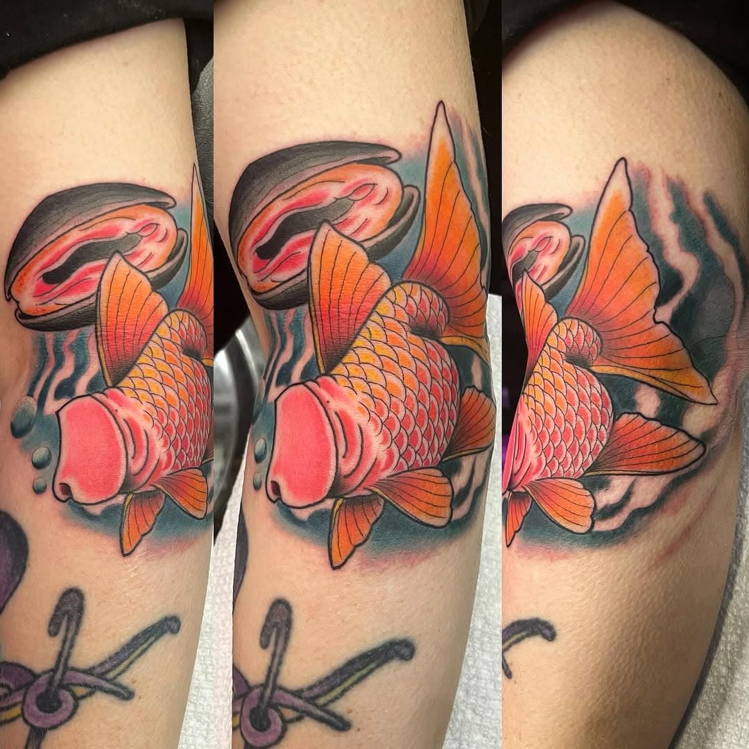Super fun one of the walls here @gatecitytattoo.  @bishop_3d gets some fun stuff! Be like Savannah! Booking March and beyond for all your dermagraphic proclivities. Email the shop to set up your next appointment..