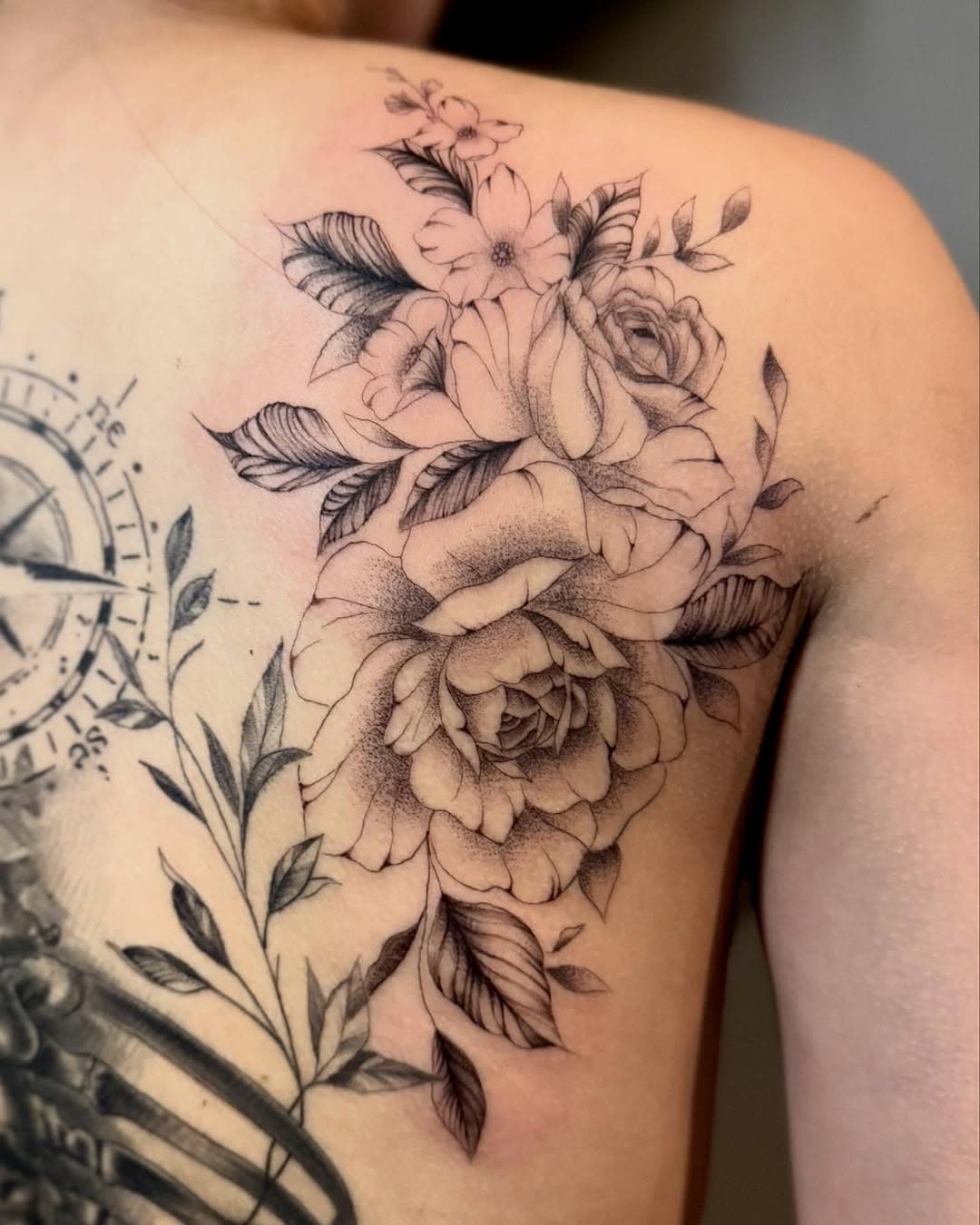 Beautiful piece done by Shino!
.
Booking now for #floraltattoos #americantraditionaltattoo or #japanesetraditional 
 and also taking walk-ins 
.
323-402-0968 
.
.
Check out the rest of our great artist on our web!
.
.
.
.
.
#floraltattoo #sleevetattoo #nursery #flowers #florist #floraldesign #floralarrangement #tattoostudio #tattooartist #tatuajesbonitos #tatuajes #nicetattoo #delicatetattoo #boldtattoos #americantraditional #japanesetraditional #traditionalfloral #floraldesign #floraldesigner #sleevetattoo #floraldress #floraljewellery #japanesetattoo #besttattooshop #museum