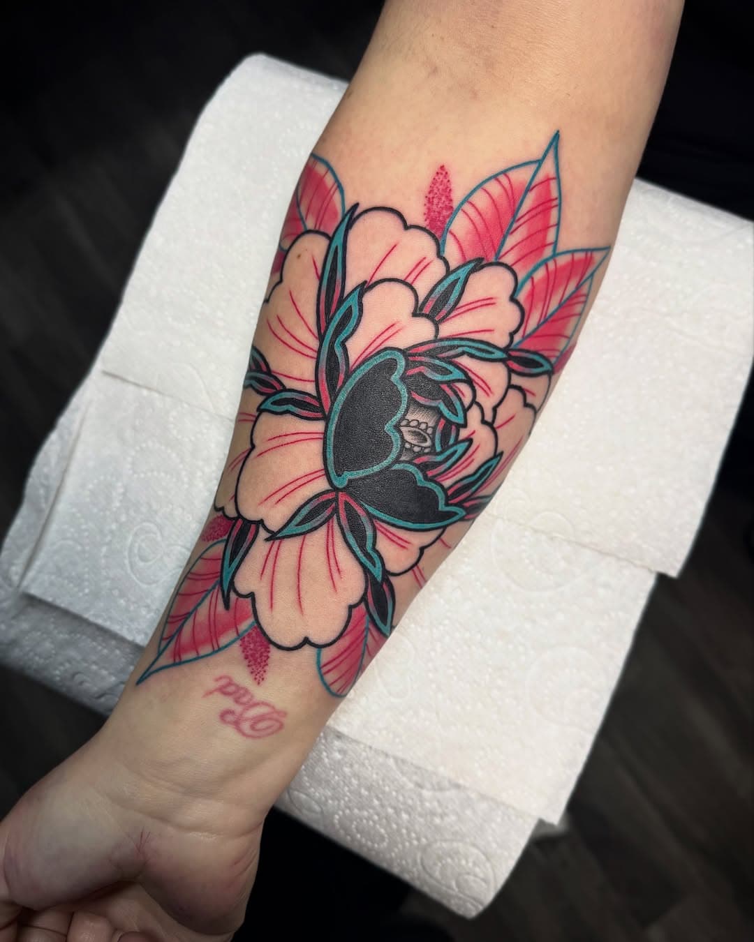 Neon floral! Would love to do more like this! DM or email to tkennedyuk@gmail.com