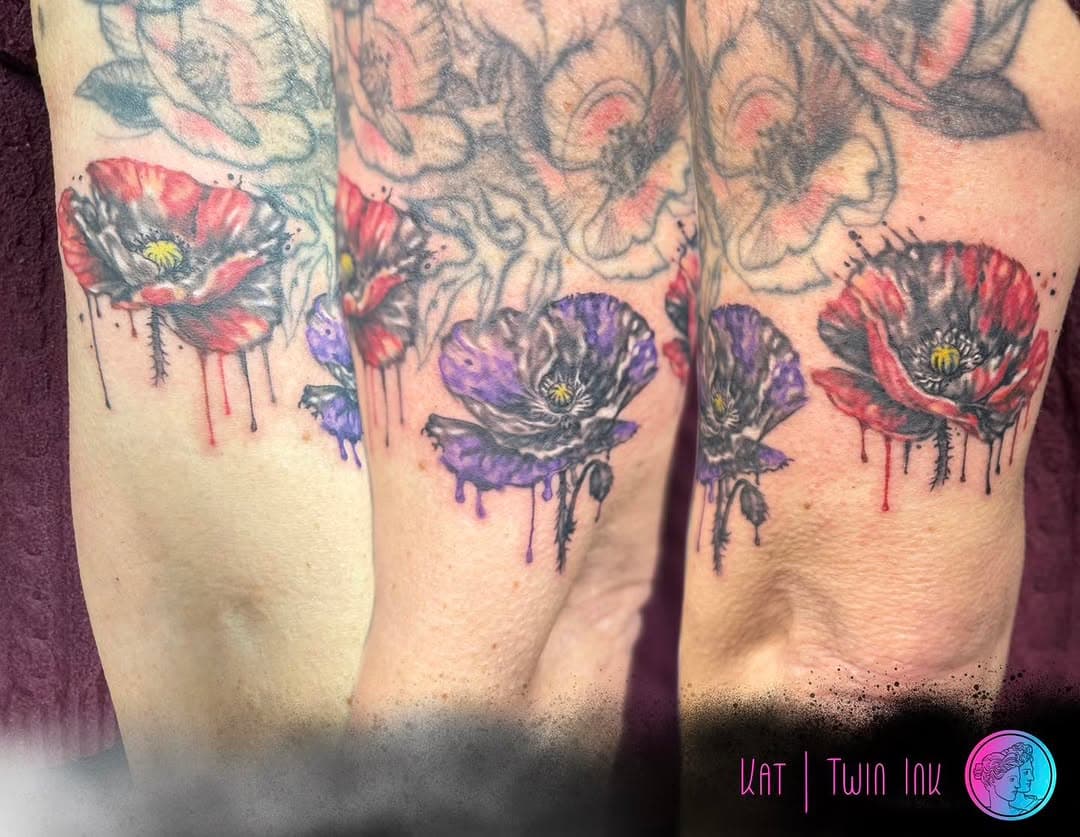 Cat came to the studio recently wanting 3 watercolour poppies underneath her current tattoo. I love how the poppy has so much meaning to so many people, thank you Cat 🙏
✨Kat
#Tattoo #tattoos #newink #ink #tattoostudio #leigh #leightattoostudio #tattoostudioinleigh #wigan #manchester #greatermanchester #leighlove #loveleigh #leighsmallbusiness #familyrunbusiness #inkoftheday #tattoooftheday #twinink #twininkleigh #twins #twintattooists #twintattooers #inked #skinartist #poppy #poppytattoo #watercolourtattoo