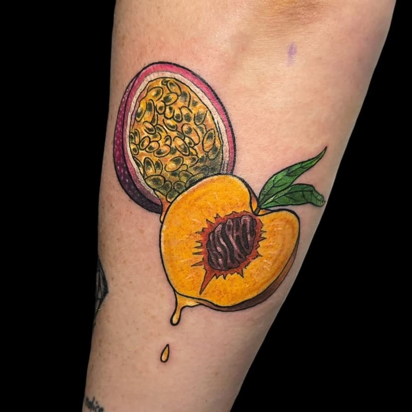 I absolutely loved doing this passion fruit and peach design! They're @j_galarza's favorite fruits - solid picks. Would you get your favorite fruits tattooed on you?

🍑

🍑

🍑

#tattooapprenticeship #tattooapprentice #apprenticetattooer #queertattooartist #tattoo #tattoos #717tattoo #717highspire #peach #passionfruit #peachtattoo #passionfruittattoo #fruittattoo #colortattoo