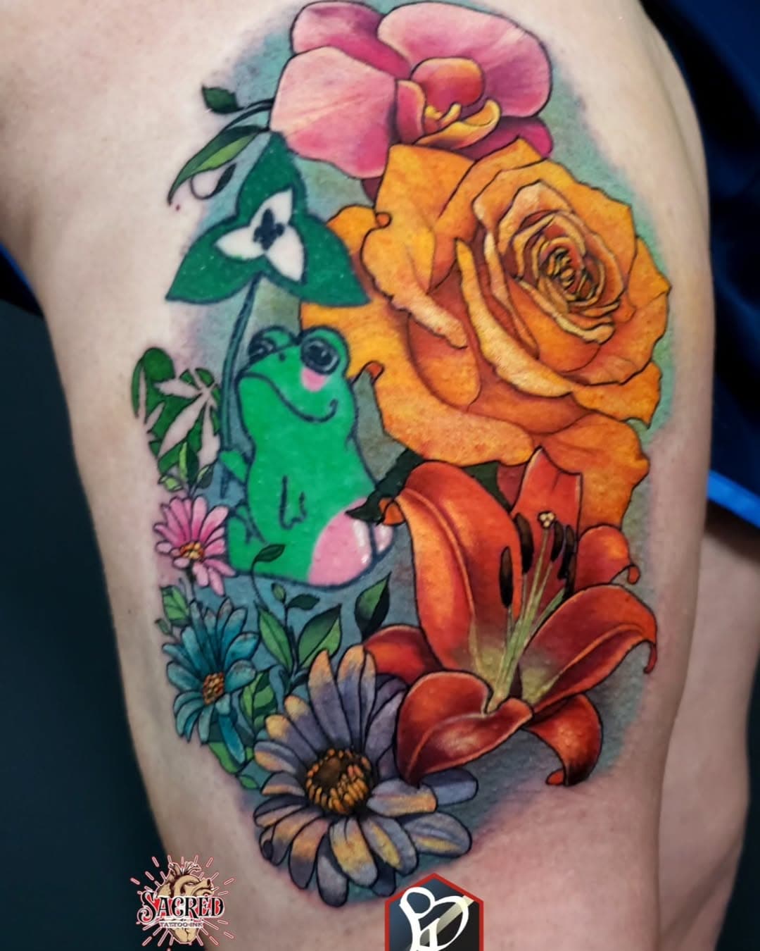 added to an existing tattoo done by another artist she has back home in Alberta.. the green frog and the fleur de lis were existing.  I added all the floral for her family.  Thanks Crystal Leach-Affleck for making the journey here. #beestingtattoo #sacredtattooink