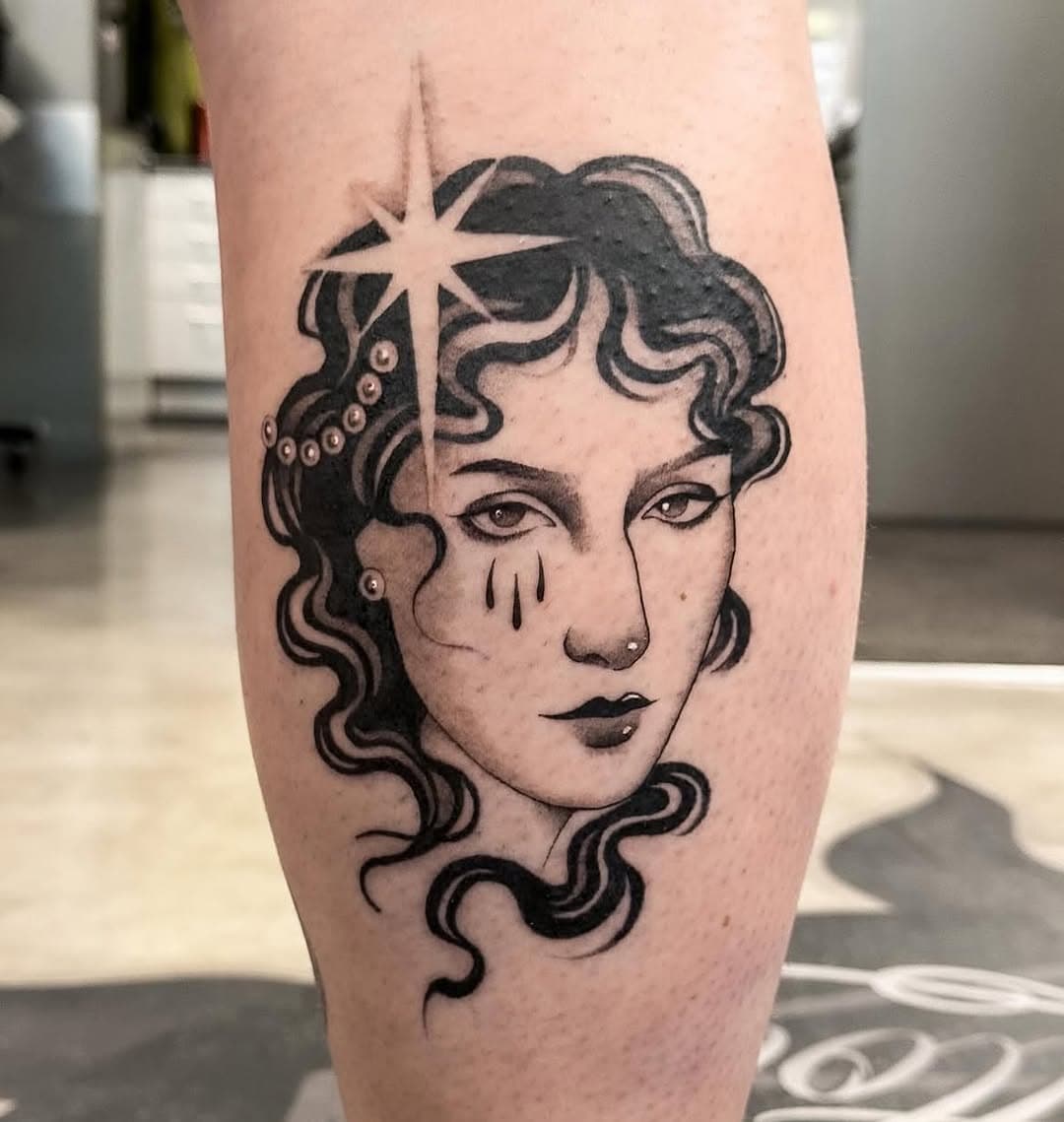 Lizzie was the lucky winner of Emma’s giveaway back in December and popped in a couple of weeks ago to collect this absolute beauty! 😍

@inked_by_emma would love to create more tattoos in this style, so if you like the look of this piece, send us a message!
__________
www.christchurchtattoos.co.nz
soulartattoos@gmail.com