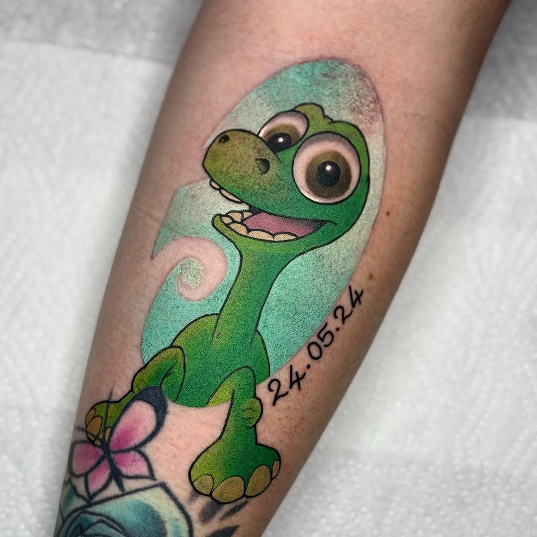 Try and keep the algorithm going.
Another enjoyable one from a few weeks back now, little bit sore in the elbow ditch.

Sponsored by 
@whitfieldstattooco 
@nedzrotary 

#disneytattoo #disney #thegooddinosaur #pixar #pixartattoo #disneytatts #disneyink #tattoo #tattoos #tattooed #tattooart #tattooideas