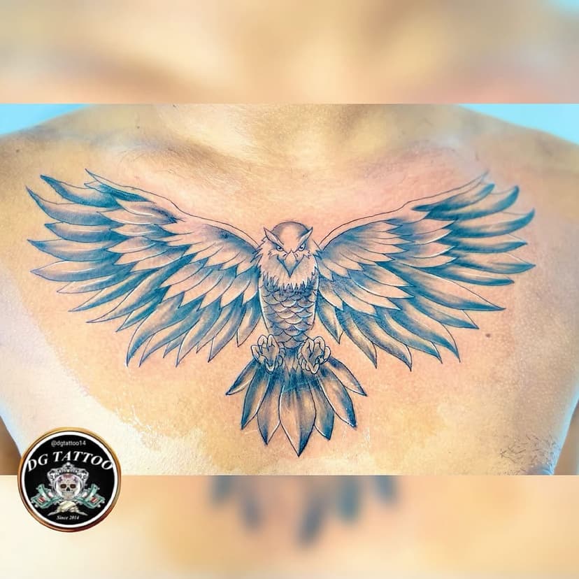 Tattoo águia no peito masculino 
Studio: @dgtattoo14 
Maceió-AL  Centro
Aceitamos cartões de crédito, débito e pix