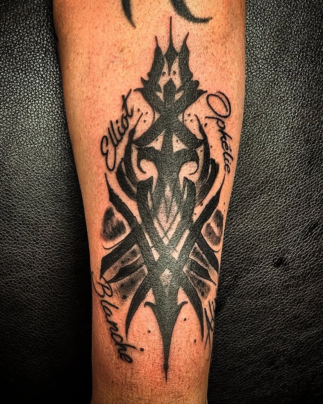 F.C.TATOUAGE
FLORENT.
Merci,Sandra
#art #artistsoninstagram #armtattoo #tattoo #tattooideas #tattooart #florentcortestattoo #tribal