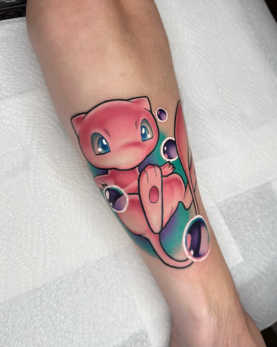 A glowing bubble Mew from today 🫧 💗

Thanks again for choosing me for this piece James!