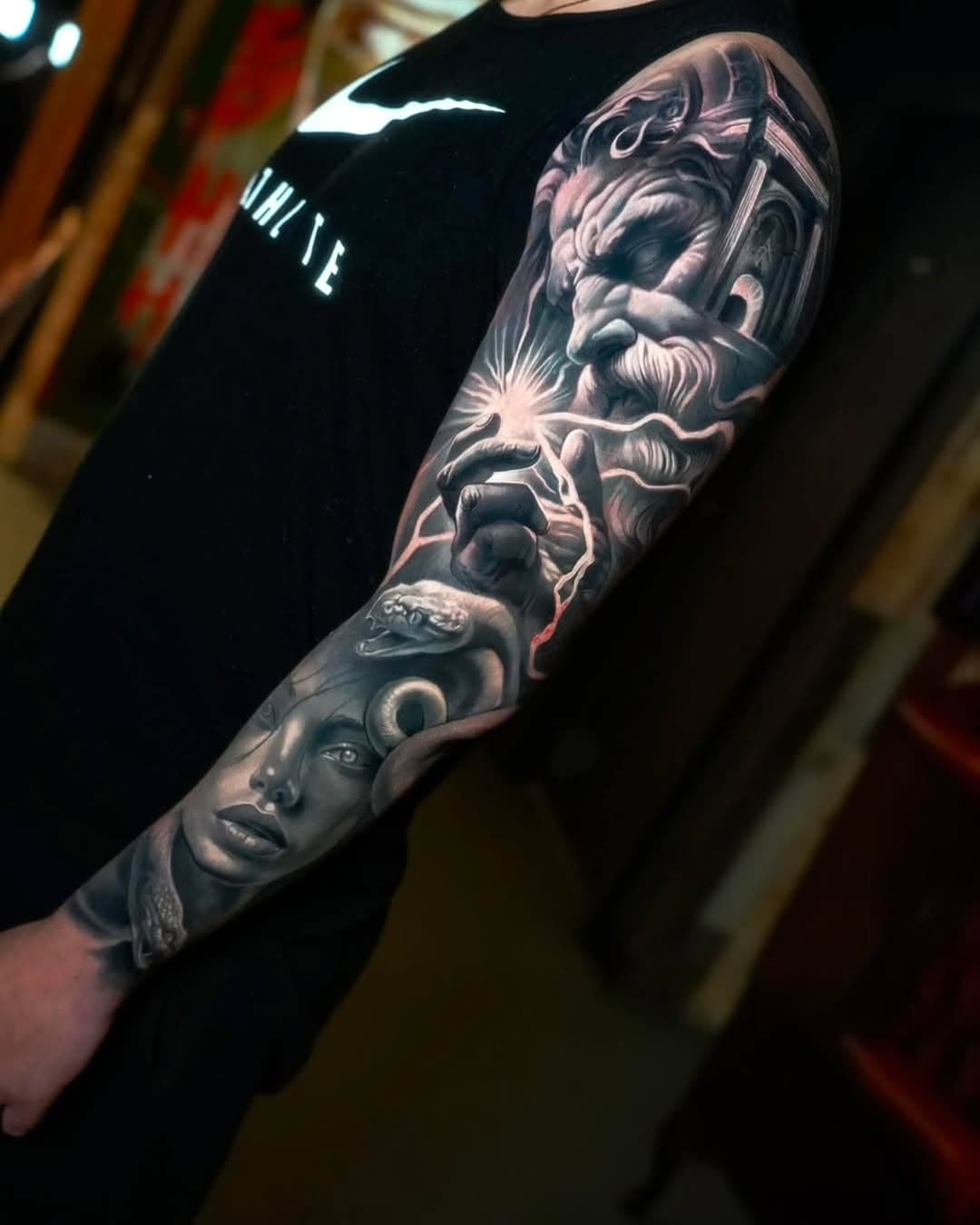 Bold and breathtaking black and grey sleeve by James - flawless detail and masterful shading.✨️🖤

#degenerateart #tattoorugeley #blackandgreytattoo #realismtattoo #tattoobirmingham #besttattoos