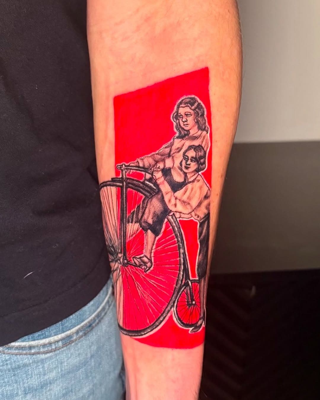 Cycle girls by Leah (@leah_friesen2010) 🖤❤️🚲

Book an appointment with us by calling us at (908) 707-8000 or emailing us at info@artisanaltattoo.com

#artisanaltattoo #downtownsomerville #tattoo #tattoos #njtattoo #njtattooartist #tattooshop #bicycle #bicycletattoo #popofcolor