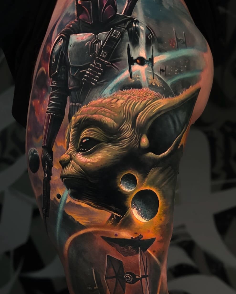 A next level collab by Jace Holden and Jayden Pengilly. Check out those colors, the detail!! Round of applause 🙌🏼 @jaceholdenart @jayden.tattoo #empireinksproteam #starwarstattoo