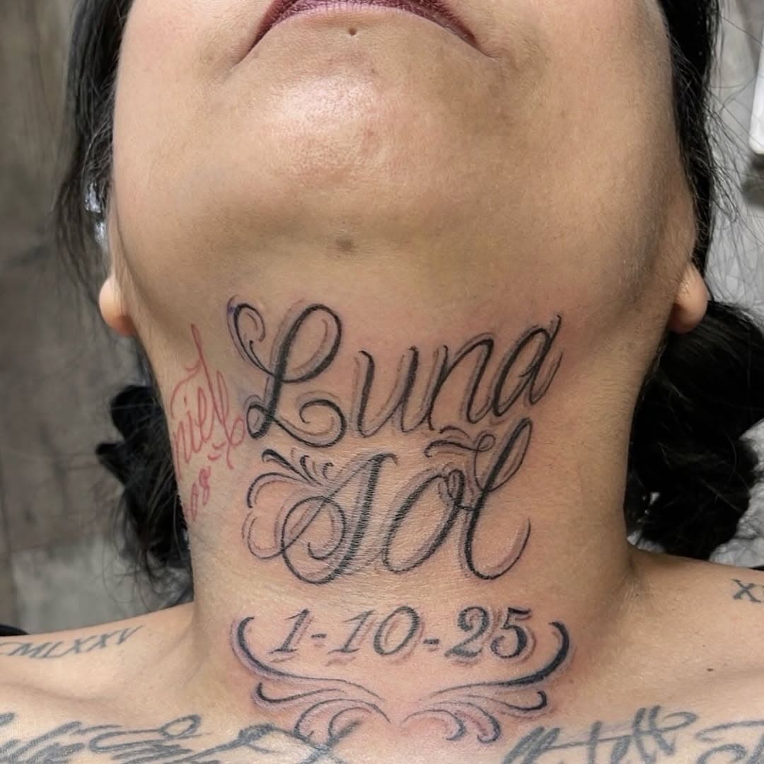 “Luna Sol” on a tuff spot the throat! ✨✨ #venjaminjimeneztattoo#fyp#trending#script#tattoo#tattoos#tattooedwomen#inkedgirls#lettering#california#bayarea#408#sanfrancisco#inkedlife#tattoolife#skinart#tatted#tats#inkedup#gilroy#arte#tattooing#tats#tattooworld#tattoooftheday#hollister#tattooartist#sanjo#tattooart#tattoogirl#