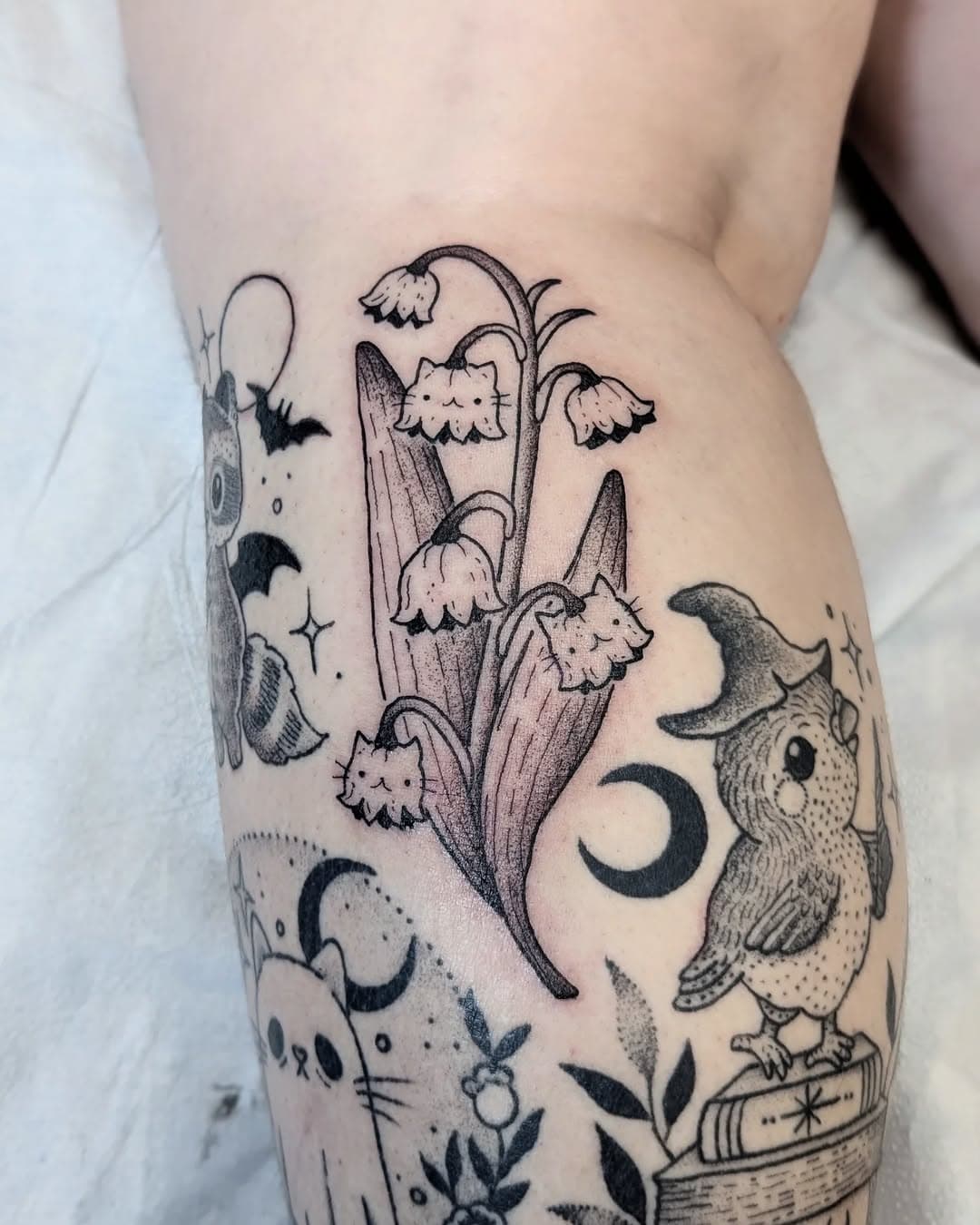 Custom kitty lily of the valley.
.
.
.
.
.
#kittytattoos #cutetattoo #animaltattoos #lilytattoo #mermaidtattoo #kawaiitattoo #kittytattoo #cattattoo #animaltattoo #mousetattoo #ietattooartist #inlandempire #inlandempiretattoos #temecula #temeculatattoo #murrieta #murrietatattoo #menifee #wildomar #riverside #riversidetattoo #sandiegotattooartist #sandiegotattoo #sandiegotattoos #orangecountytattoo #socaltattoo #socaltattooartist #sanmarcostattoo #escondidotattooartist #lakeelsinore