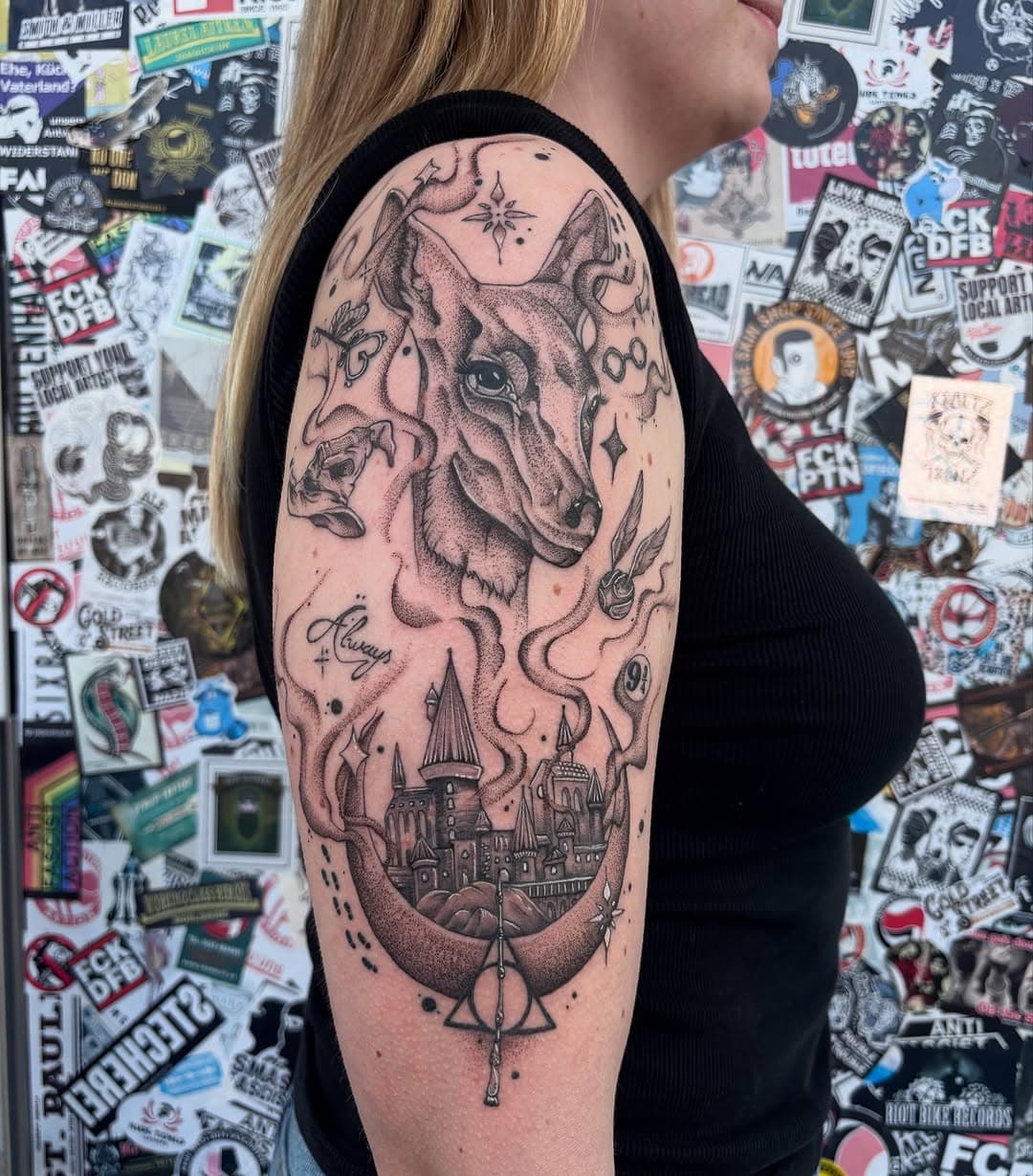 #moninka #buchloe #moninkatattooatelier @fkirons @kwadron @krautz_ironz.de #HarryPotterTattoo #HPInk #WizardInk #MaraudersMap #AlwaysTattoo #ExpectoPatronum #DeathlyHallowsTattoo #MagicInk #HogwartsTattoo #PotterheadTattoo #DarkMarkTattoo #DumbledoresArmy #HorcruxTattoo #HedwigTattoo #WandMagic #LumosTattoo #AccioTattoo #SlytherinPride #GryffindorLion #RavenclawWisdom #HufflepuffLoyalty #GoldenSnitchTattoo #AzkabanPrisoner #WingardiumLeviosa #HousePrideTattoo