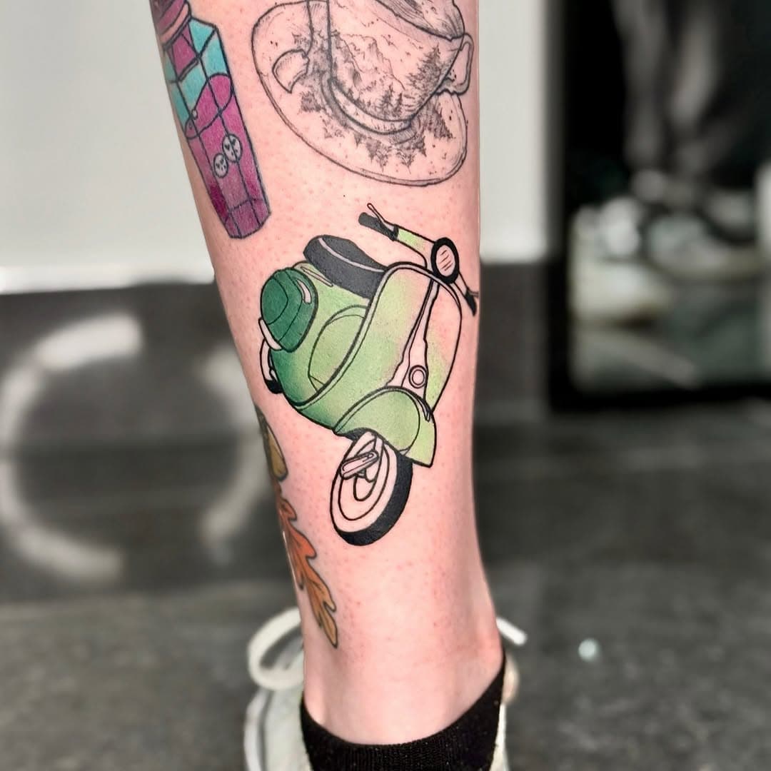 ✨Vespa✨

#vespa #vespatattoo #scooter #scootertattoo