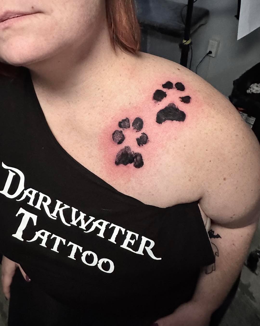 Ann did this for this lovely client that her dog passed away.  Rest in peace Annie

#tattoo #tattooartist #profesionaltattooartist #Colortattoo #Bishop #eternalinks #coveruptattoo #recoveryaftercare  #hustlebutter #ink #blackandgreytattoo #tattoodesign. #darkwatertattoony #tattooideas #tattoolife #upstateny #schenetadyNy #518tattoo #whipshading #Unioncollage #RotterdamNY #Tats #memorialtattoo  #memorialtattoodesign