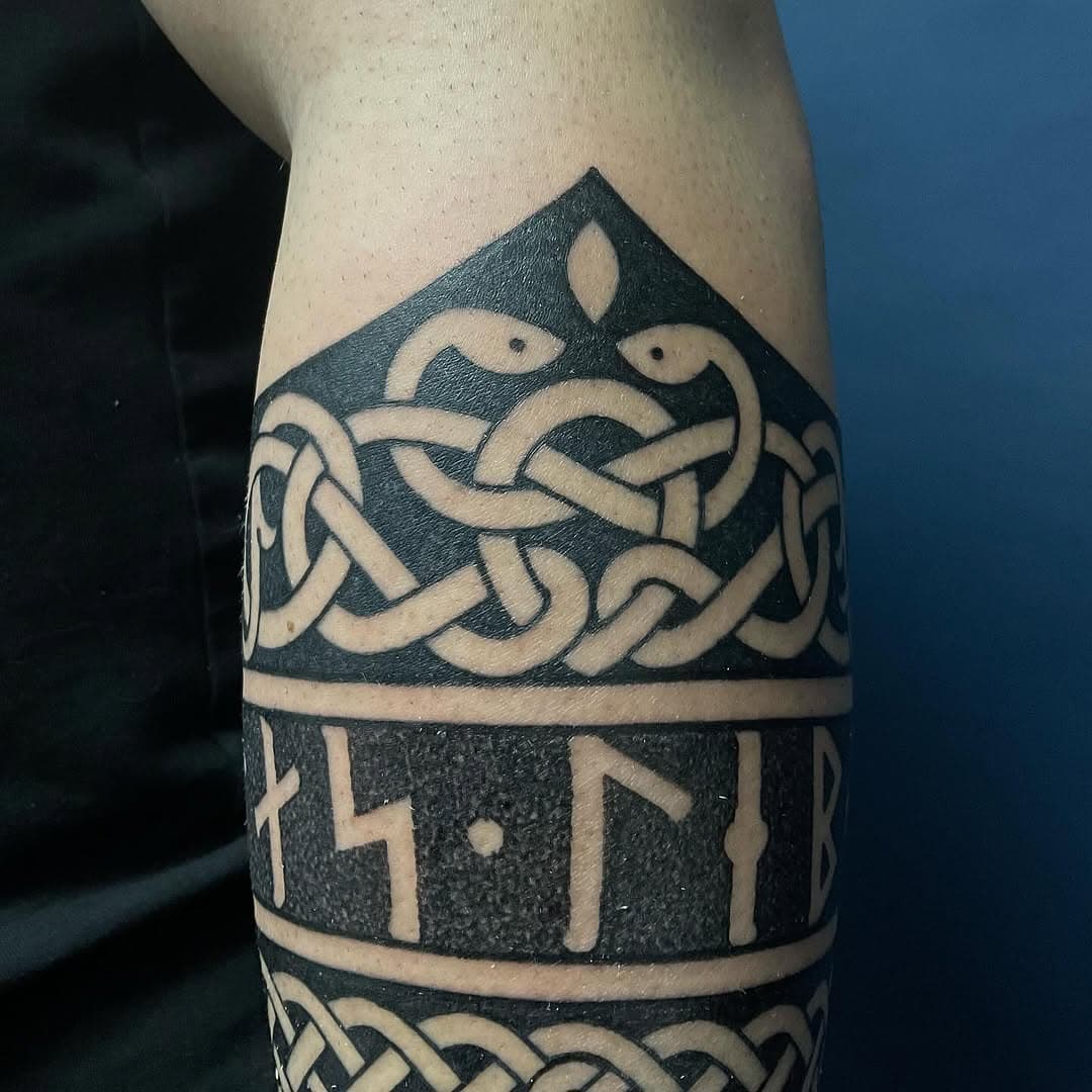 Celtic bracelets and runic inscriptions. Freehanded appart from the middle section of Knotwork. Done over a day and a half at @walhalla.ink München . First tattoo for Oliver #celtic #celtictattoo #nordic #nordictattoo #viking #vikingtattoo #norse #norsetattoo #knotwork #celticknotwork #knotworktattoo