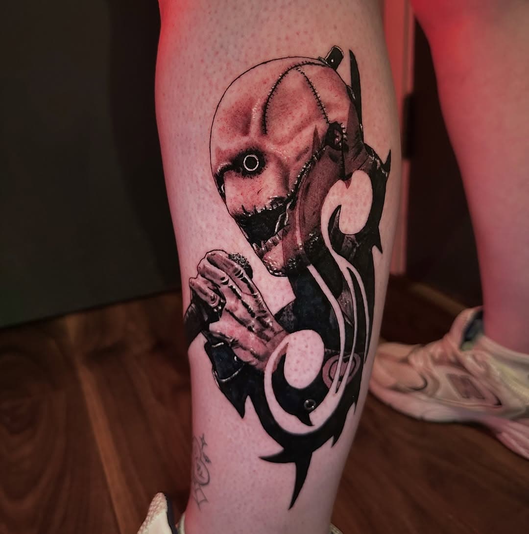@coreytaylor done today with the @slipknot logo for something a little different. 
Dates available in April. Message me to book in!

Spons by @biotat_ @tattooeverythingsupplies @rotaryworks 

#slipknot #slipknottattoo #coreytaylor #coreytaylortattoo