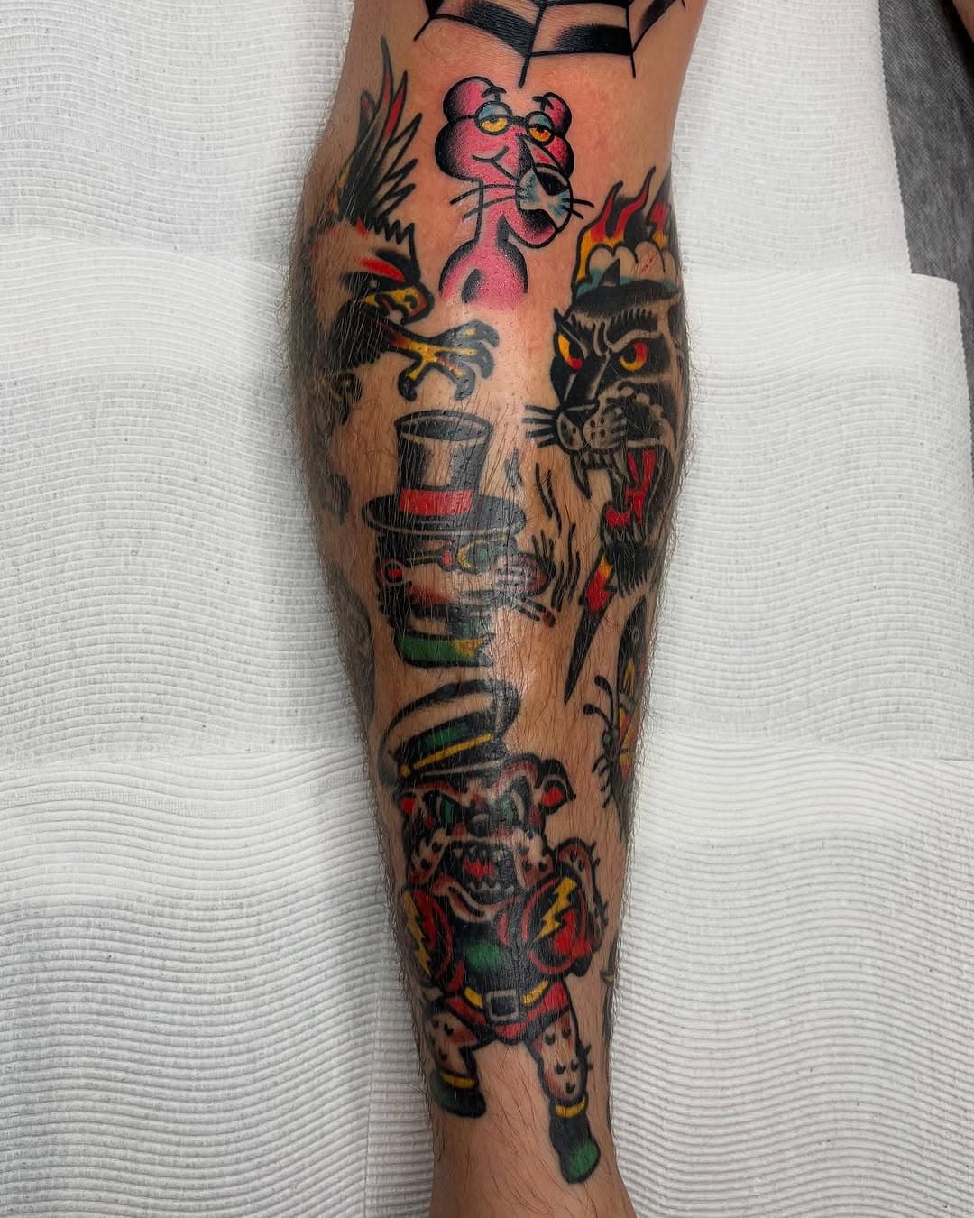 Marcus’s other leg in progress. Panther head by @alexander_tyrrell all tattooed @alfredstreettattoo Dm to book in 🌴📕