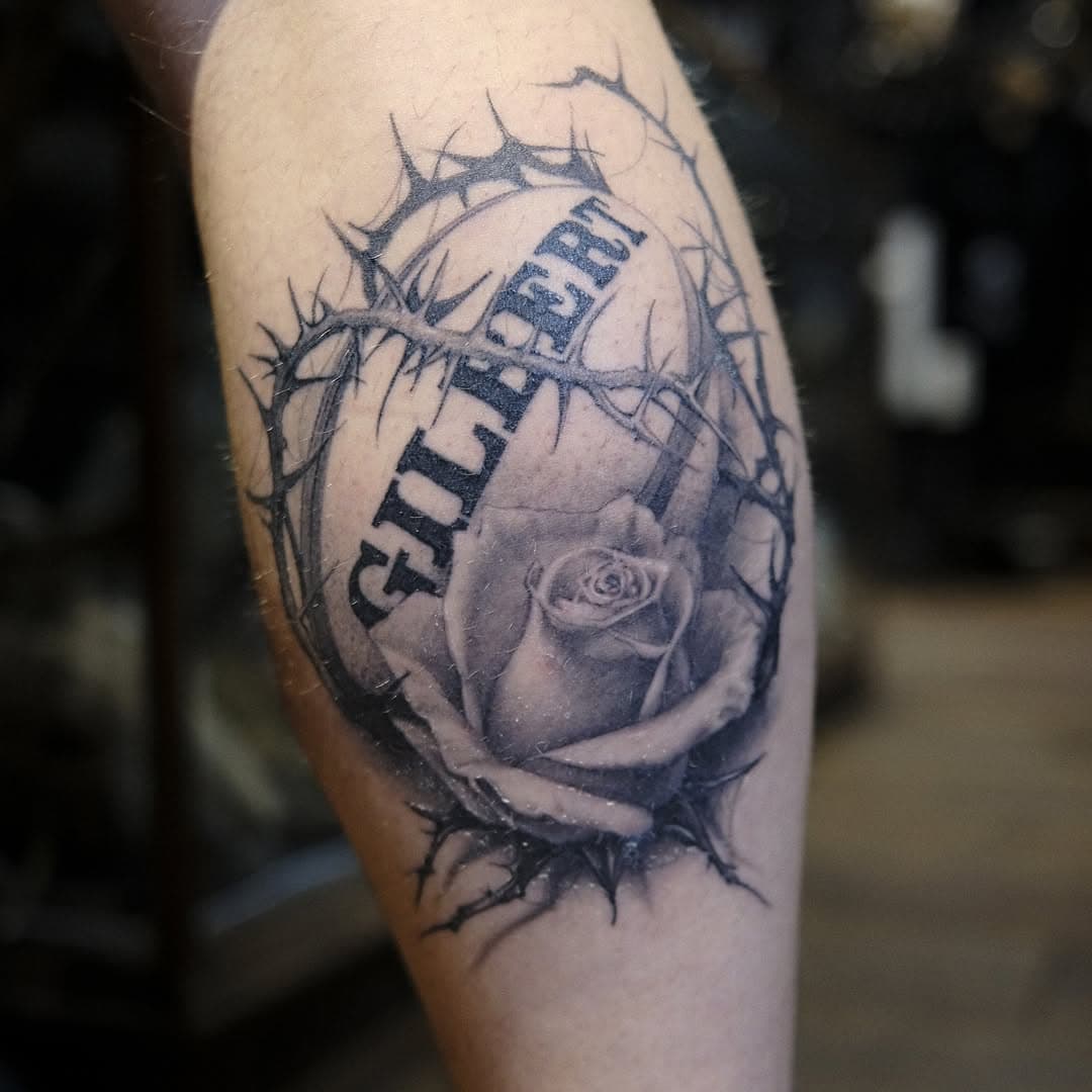 ‡#healedtattoo #nofiltertattoo Made at 𝖔𝖋𝖘 @oneforsorrowtattooparlour ‡
.
.
𝖈𝖔𝖓𝖙𝖆𝖈𝖙
Instagram - @markweatherhead_tattooartist 
Email - studio@oneforsorrowtattoo.com 
.
.
#markweatherhead #oneforsorrowtattooparlour #oneforsorrowtattoo #tattoo #tattoos#shrewsbury #shrewsburytattooist #blackandgreytattoo #rugby #rugbytattoo #6nations #sixnations #england #rose #rosetattoo