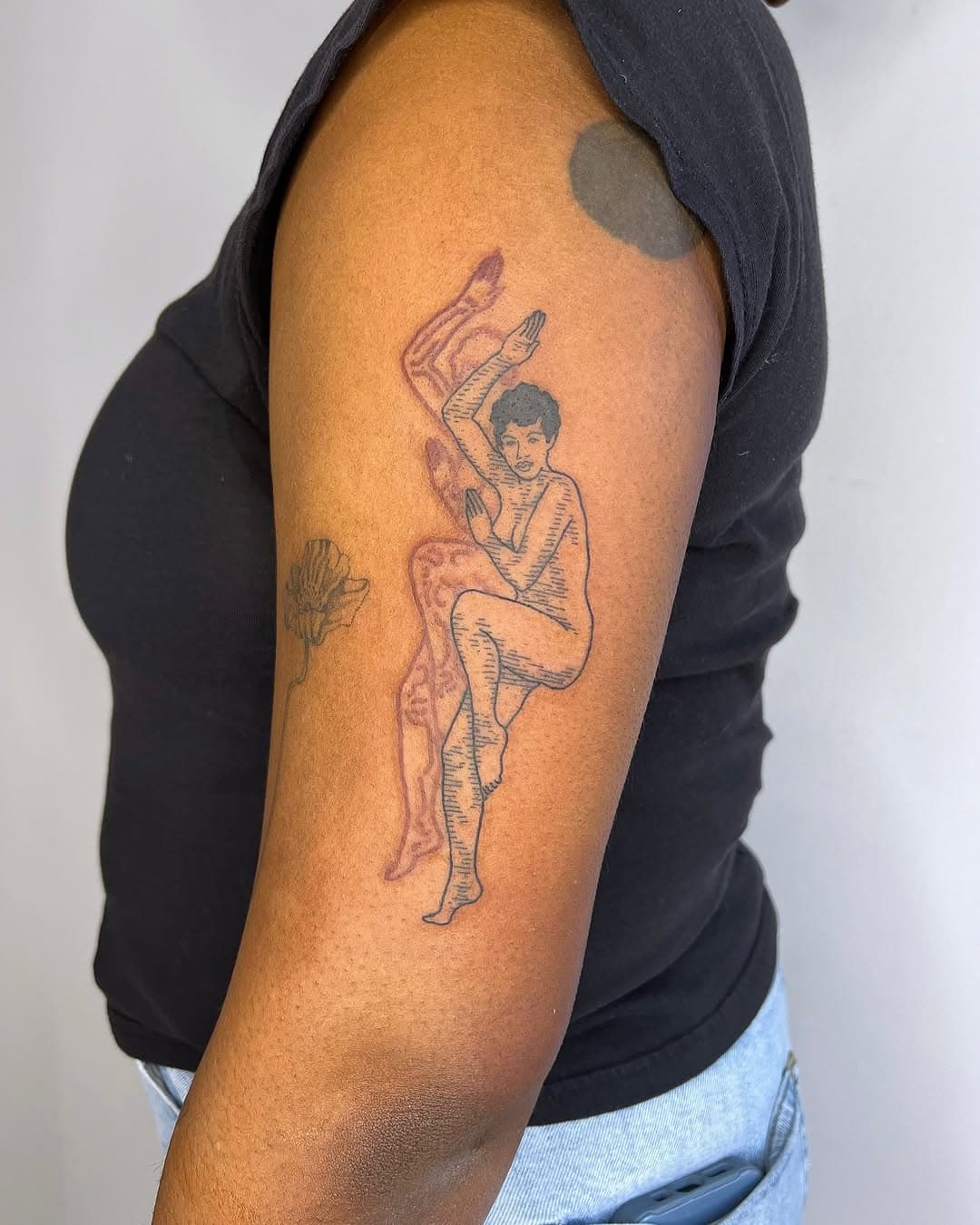 Some favourite recent figures! Second slow done in Seattle at @badapple_tattoo, third a custom to honour my client’s grandfather who recently passed 🕊️