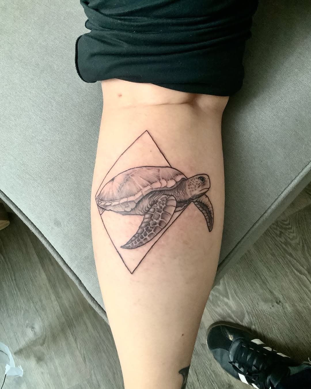 I love doing creature tattoos! What’s your favorite creature? 

#tattoo #tattoos
#tattoogoodness
 #tattoos #portland #pdx #pacnw  #inkcraft #portlandtattooartists #tattoooftheday 
#instagood #inportland #portlandtattoospecial #portlandtattoos #pdxnow #portlandarts #pdxart #supportlivingartists #penguins #penguintattoo #turtles #turtletattoo