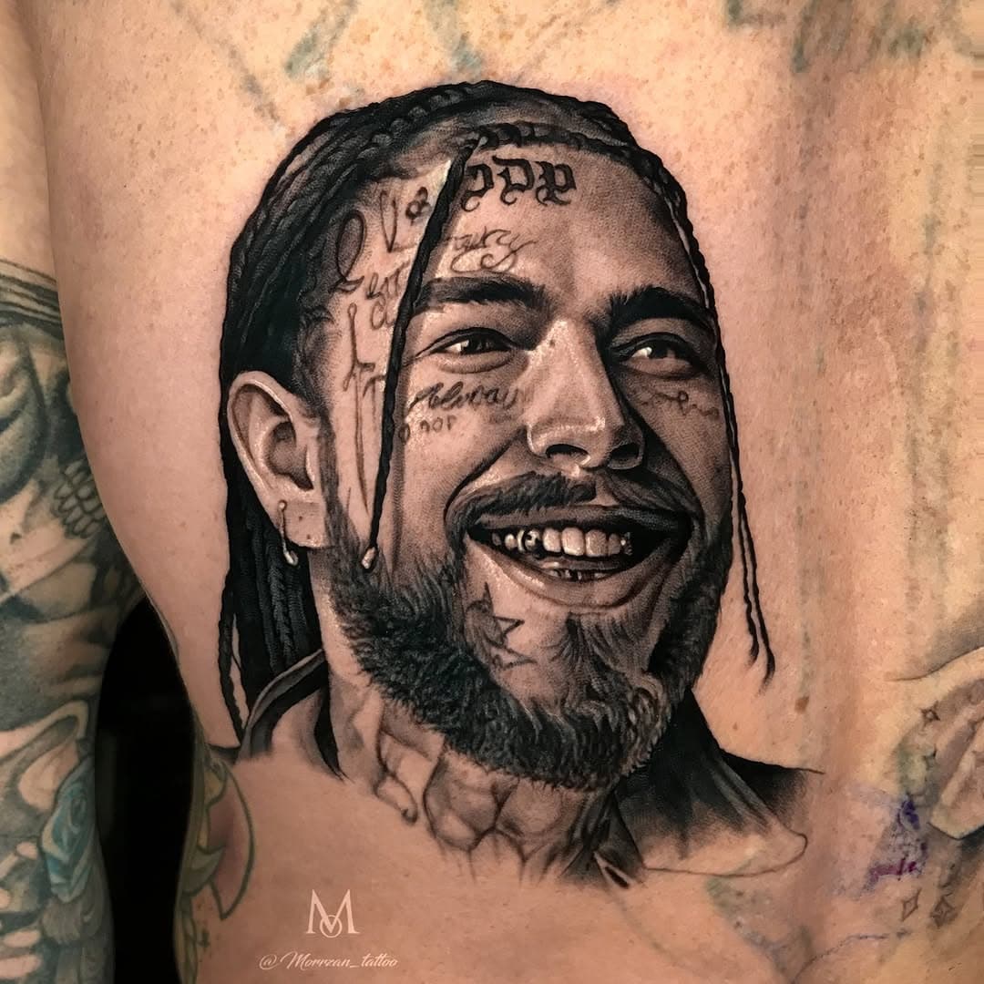 POST MALONE. 🎤 Big ups @the_king_onion once again for sitting for another session on the mighty hiphop back piece!  Today we got @postmalone !

Made with @biotat_ 

@empireinks @killerinktattoo @cheyenne_tattooequipment @bishoprotary @kwadron @eternalink _ @barber_dts 

#tattoo #tattoos #postmalone #postmalonetattoo #hiphoptattoo #hiphop #fineline #glasgowtattoostudio #hiphopculture #glasgowtattooartist #raptattoo #microtattoo #glasgow #tattooglasgow #portraittattoo #glasgowtattoo