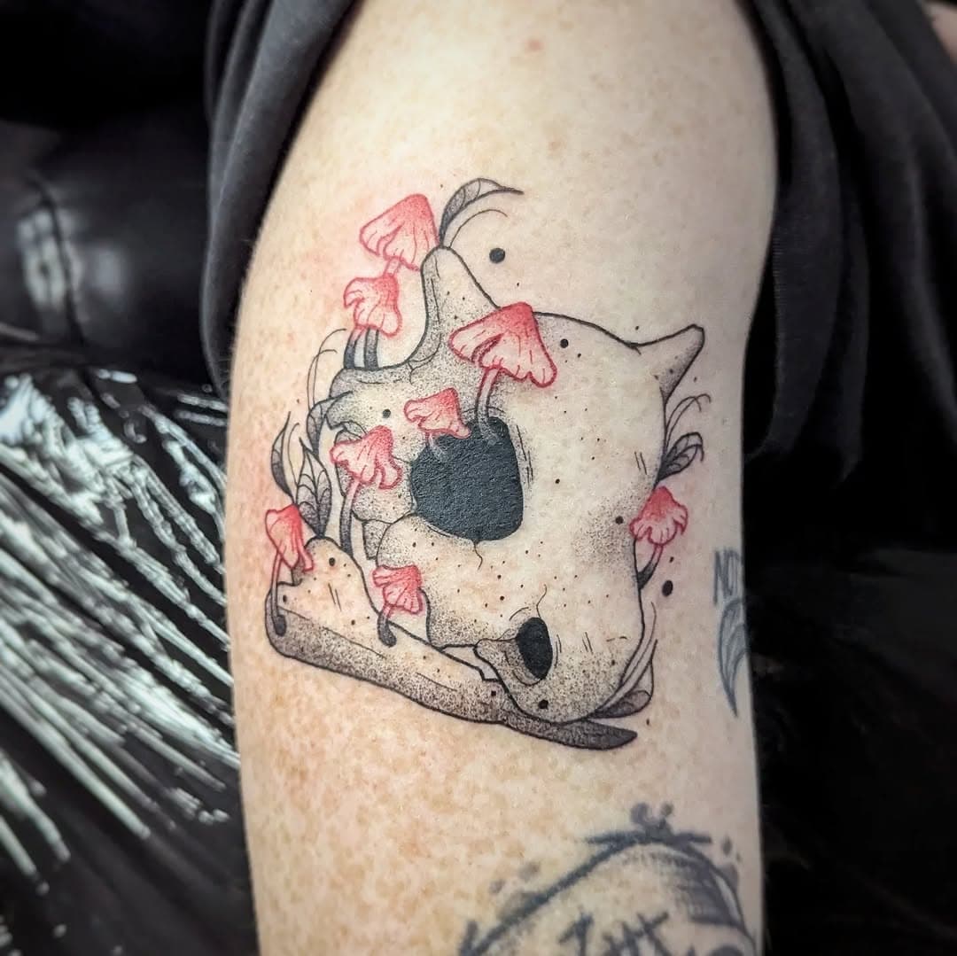 Cubone skull with mushrooms for Jen @bxbybean 🍄

Thank you for giving me the opportunity to do another Cubone skull! It was so nice to meet you. Thank you!

Please message me for bookings & enquiries 💌

.

Appointments available Thursday to Saturday at @jones_and_son_tattoo_parlour (📍Wigan)

Booking March, April and May!

.

#cubonetattoo #pokemontattoo #pokemontattoos #animetattoos #animetattoo #illustrativetattoo #wigantattoo #manchestertattoo