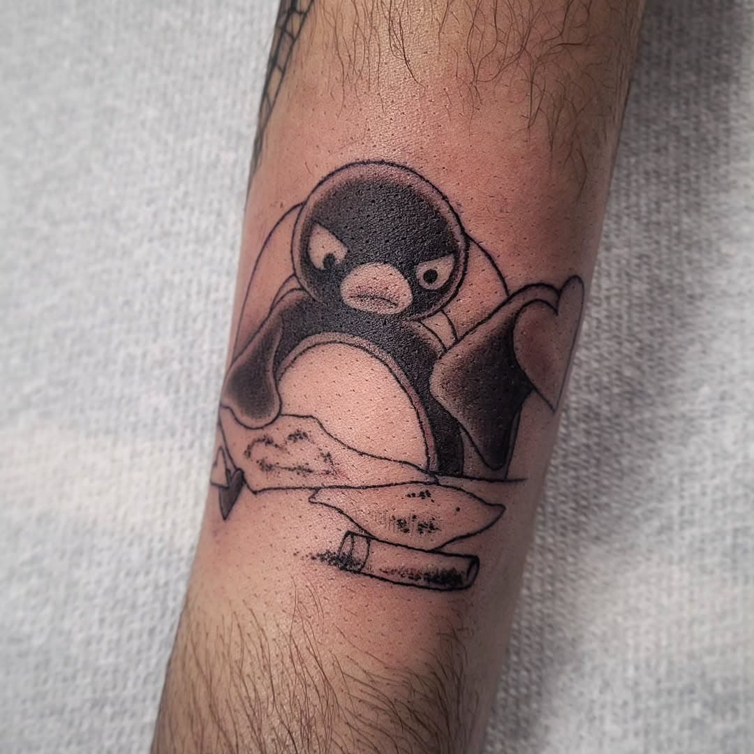 Angy Valentines Pingu for Emily. Thanks so much!

#tattoo #illustration #drawing #procreate #tattooart #tattooflash #flashsheet #whimsicalart #art #design #ink #myart #finelinetattoo #sketchdaily #illustrationartists #valentinestattoo #pingu #pingutattoo #blackwork #lineart #simplisticdesign #yvrartists #artistsofinstagram #ecualumni #vancouvertattoo