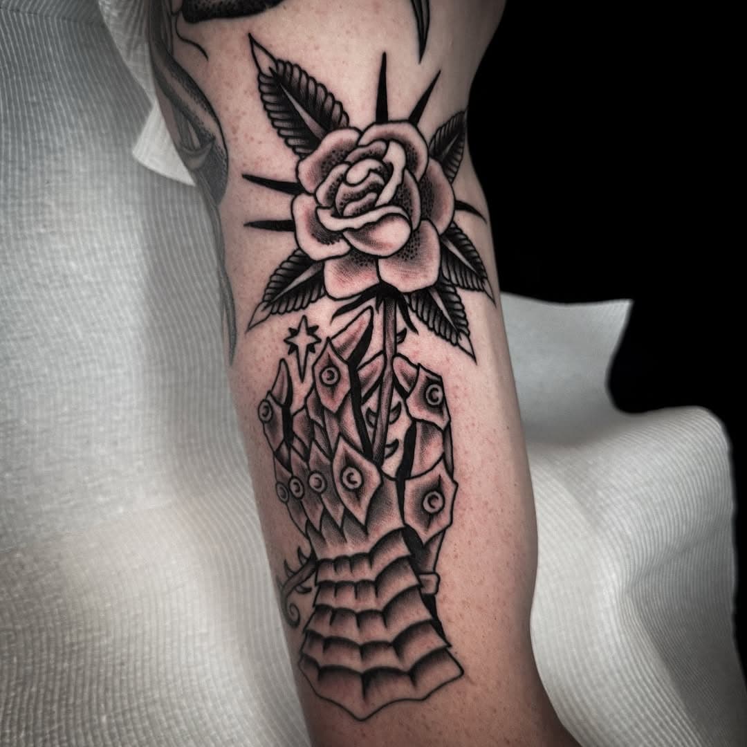 for Ryan‘s sleeve project. can‘t wait to continue.
thanks for your trust ✨

done @hellraiser.tattoo 

#traditionaltattoo #blackacidtattoo #colognetattoo #classictattoo #simonschuberttt
