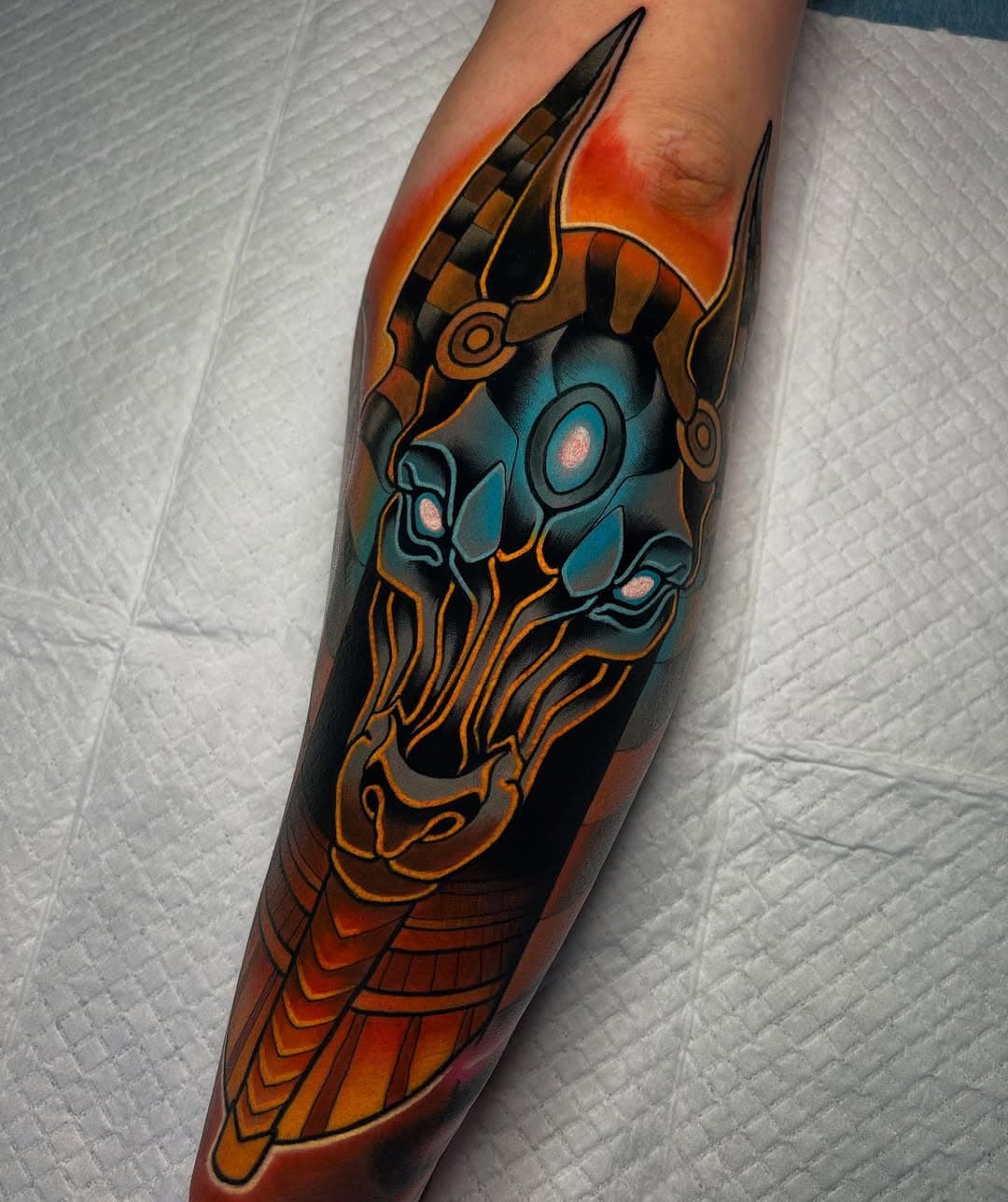 This tattoo was made over 2 sittings back to back. Great way to work and I’m really hyped with the result 💪🏼 #tattoo

Made with @cheyenne_tattooequipment ⚡️ @radiantcolorsink 💧 @whitfieldstattooco