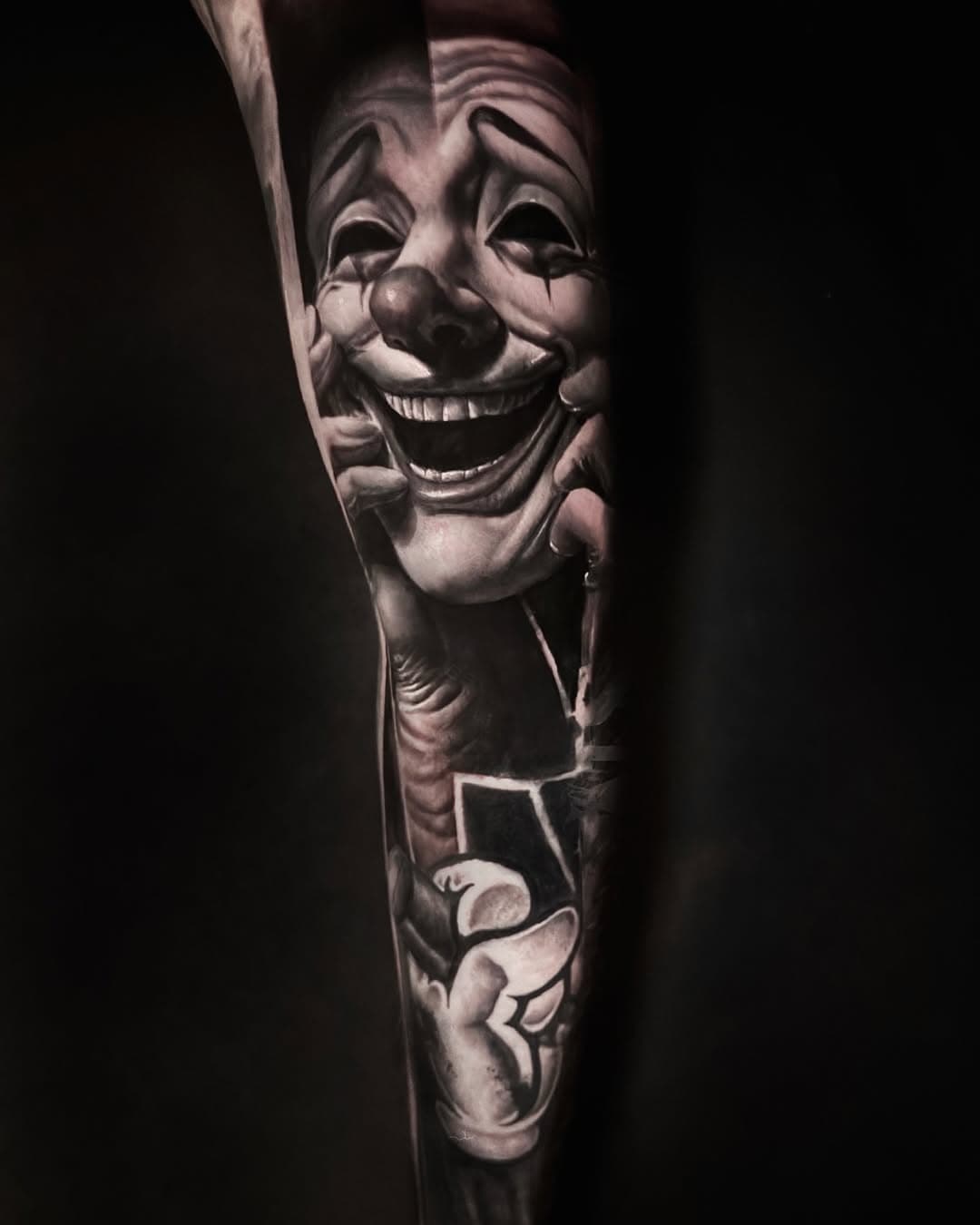 Final bits added to this sleeve, loved doing this!
.
.
@athena_stamford